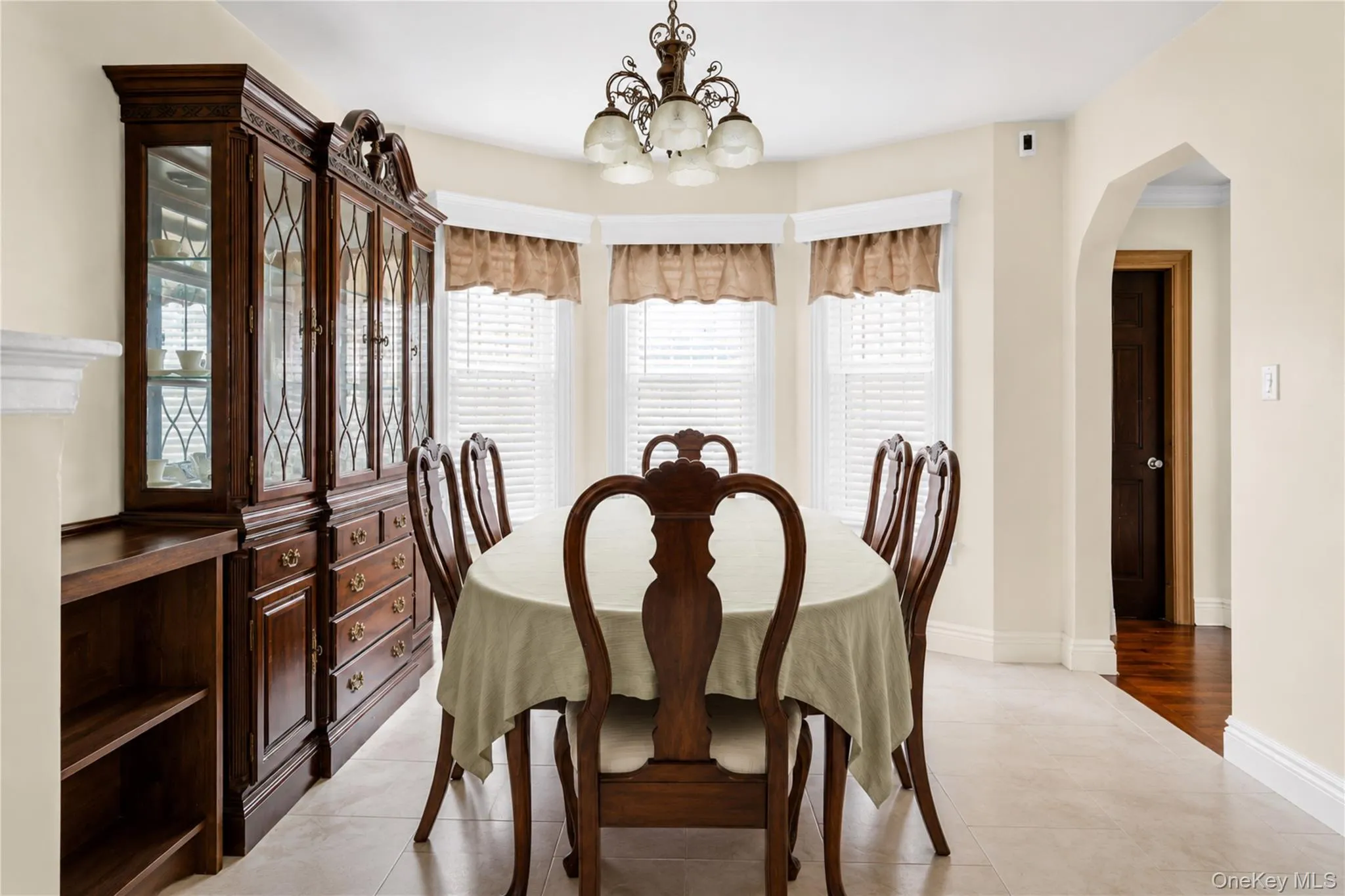 12114 Grayson Street, New York, NY, 4 Bedrooms Bedrooms, 8 Rooms Rooms,2 BathroomsBathrooms,Residential,For Rent,Grayson,0,1029756 12114 Grayson Street, New York, NY, 4 Bedrooms Bedrooms, 8 Rooms Rooms,2 BathroomsBathrooms,Residential,For Rent,Grayson,0,1029756