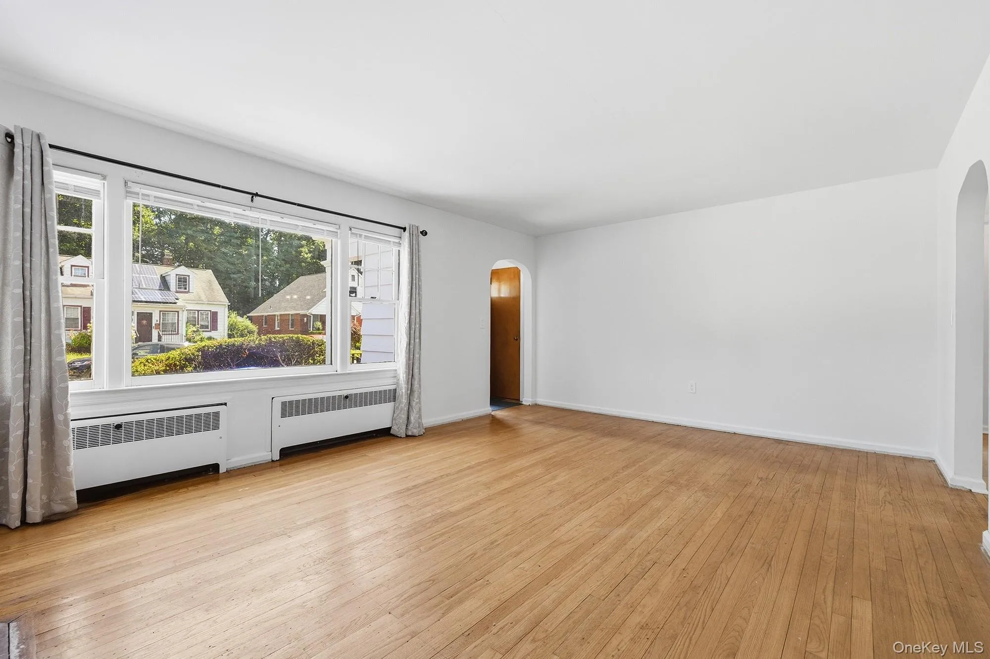 52 Fountain Place, Poughkeepsie, NY, 3 Bedrooms Bedrooms, 6 Rooms Rooms,1 BathroomBathrooms,Residential Lease,For Rent,Fountain,0,1029757 52 Fountain Place, Poughkeepsie, NY, 3 Bedrooms Bedrooms, 6 Rooms Rooms,1 BathroomBathrooms,Residential Lease,For Rent,Fountain,0,1029757