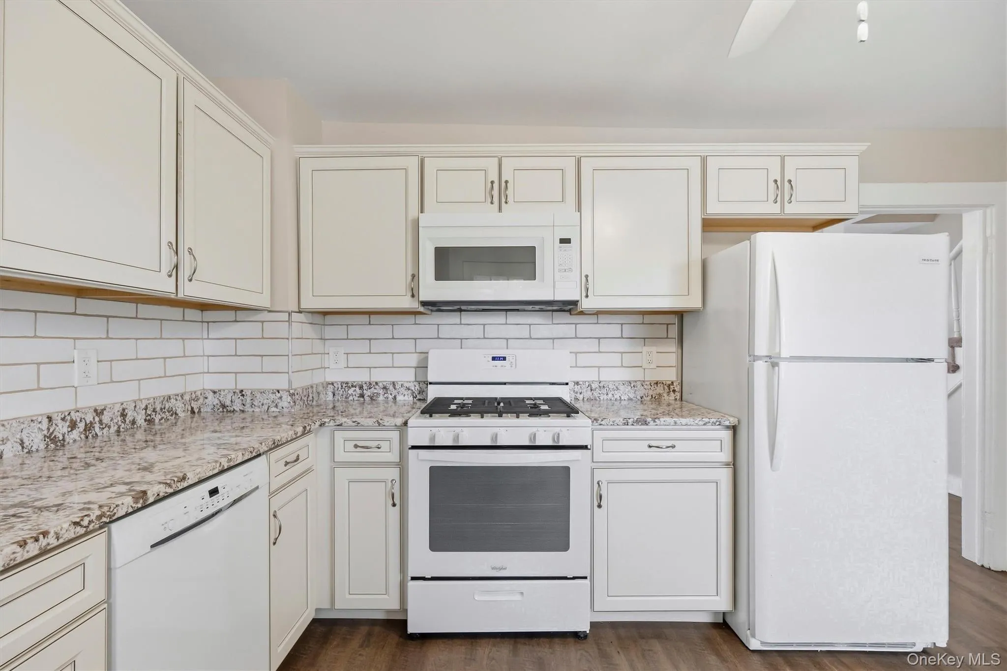 30 Center Street, Highlands, NY, 2 Bedrooms Bedrooms, 5 Rooms Rooms,1 BathroomBathrooms,Residential Lease,For Rent,Center,0,1029758 30 Center Street, Highlands, NY, 2 Bedrooms Bedrooms, 5 Rooms Rooms,1 BathroomBathrooms,Residential Lease,For Rent,Center,0,1029758