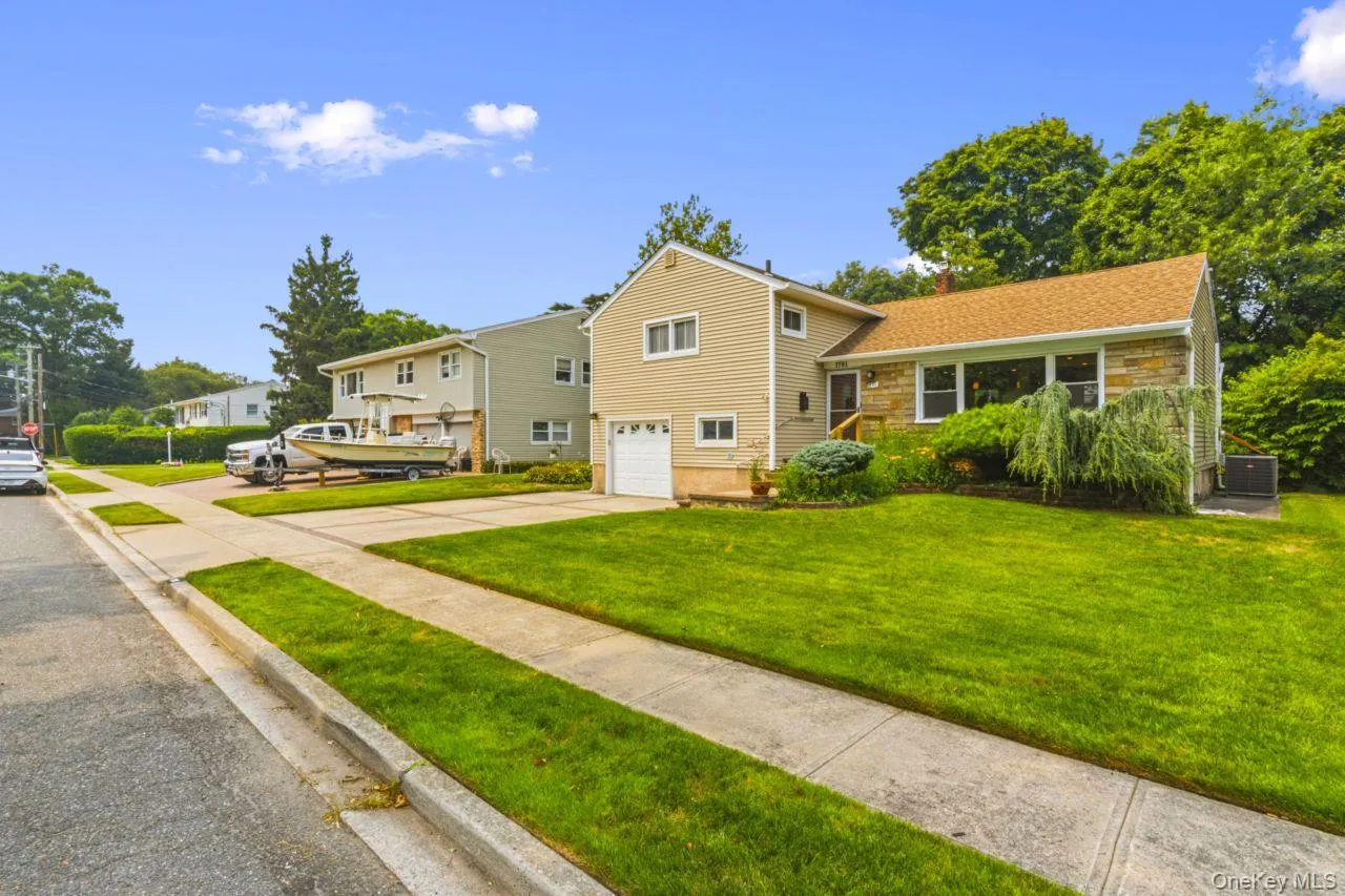 1791 Chaladay Lane, Hempstead, NY, 3 Bedrooms Bedrooms, 11 Rooms Rooms,2 BathroomsBathrooms,Residential,For Rent,Chaladay,0,1029759 1791 Chaladay Lane, Hempstead, NY, 3 Bedrooms Bedrooms, 11 Rooms Rooms,2 BathroomsBathrooms,Residential,For Rent,Chaladay,0,1029759