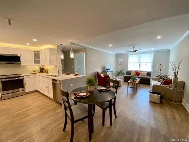 1100 Avalon Street, Glen Cove, NY, 3 Bedrooms Bedrooms, 7 Rooms Rooms,2 BathroomsBathrooms,Residential Lease,For Rent,Avalon,0,1029767 1100 Avalon Street, Glen Cove, NY, 3 Bedrooms Bedrooms, 7 Rooms Rooms,2 BathroomsBathrooms,Residential Lease,For Rent,Avalon,0,1029767