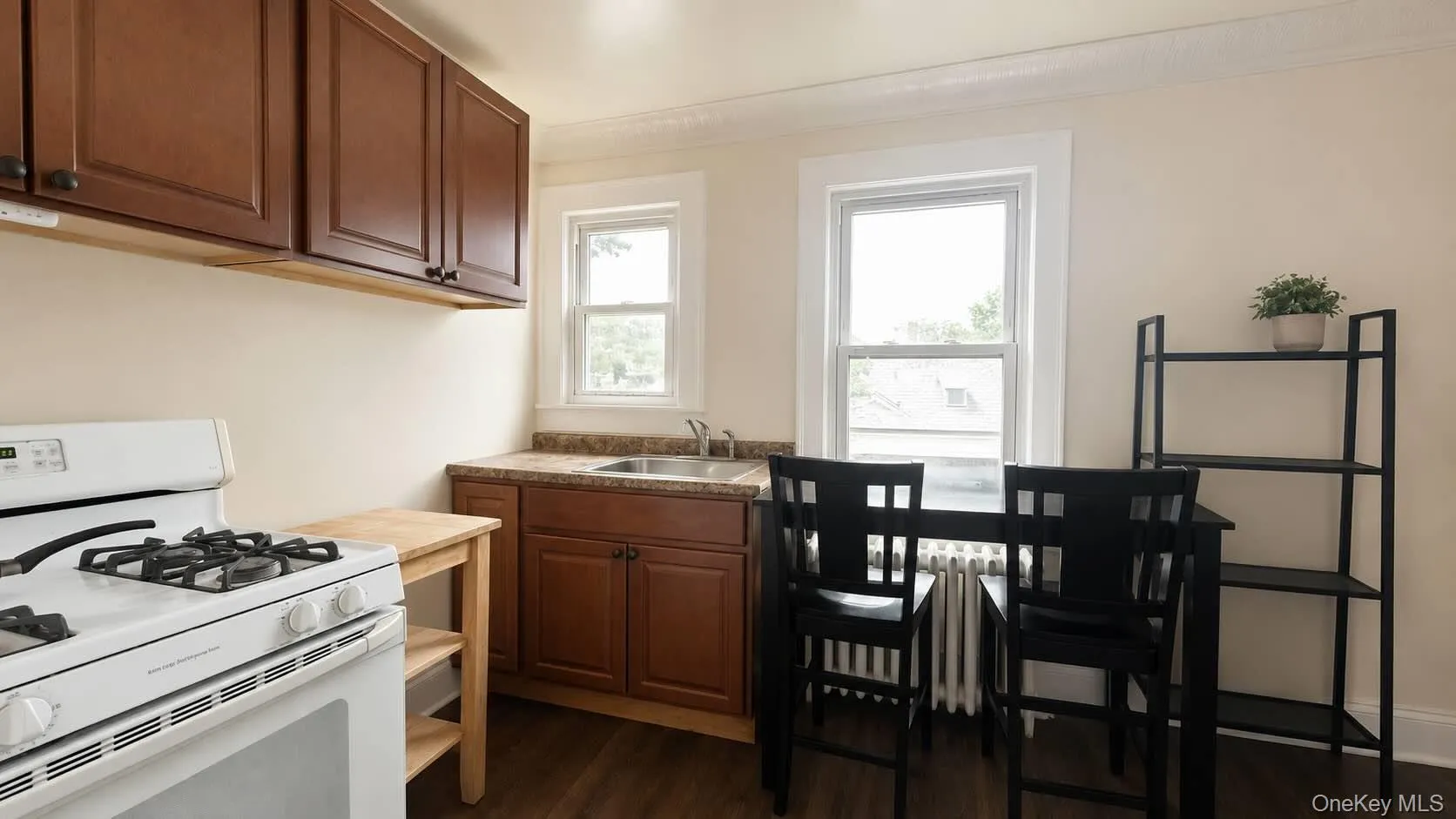 275 Bayville Avenue, Oyster Bay, NY, 3 Bedrooms Bedrooms, 6 Rooms Rooms,1 BathroomBathrooms,Residential Lease,For Rent,Bayville,0,1029768 275 Bayville Avenue, Oyster Bay, NY, 3 Bedrooms Bedrooms, 6 Rooms Rooms,1 BathroomBathrooms,Residential Lease,For Rent,Bayville,0,1029768