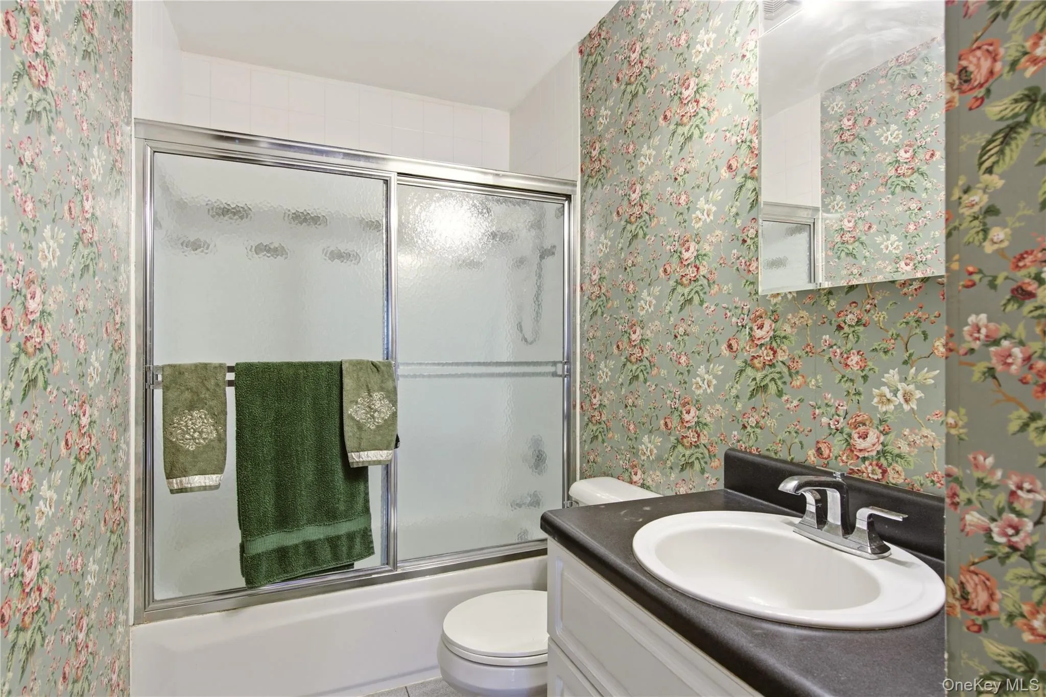 8 Crossman Road, Huntington, NY, 3 Bedrooms Bedrooms, 7 Rooms Rooms,3 BathroomsBathrooms,Residential,For Rent,Crossman,0,1029769 8 Crossman Road, Huntington, NY, 3 Bedrooms Bedrooms, 7 Rooms Rooms,3 BathroomsBathrooms,Residential,For Rent,Crossman,0,1029769