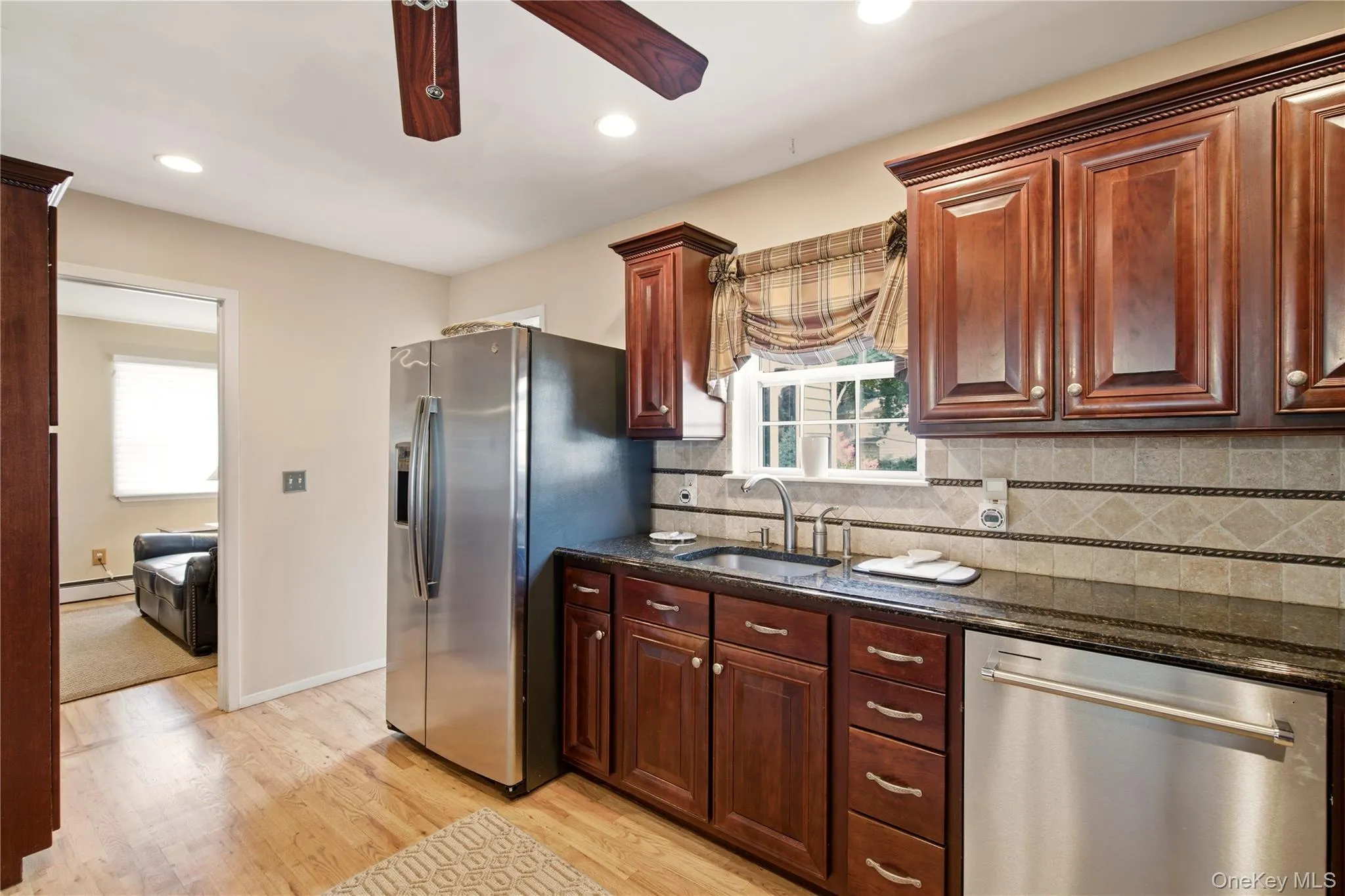 8 Crossman Road, Huntington, NY, 3 Bedrooms Bedrooms, 7 Rooms Rooms,3 BathroomsBathrooms,Residential,For Rent,Crossman,0,1029769 8 Crossman Road, Huntington, NY, 3 Bedrooms Bedrooms, 7 Rooms Rooms,3 BathroomsBathrooms,Residential,For Rent,Crossman,0,1029769
