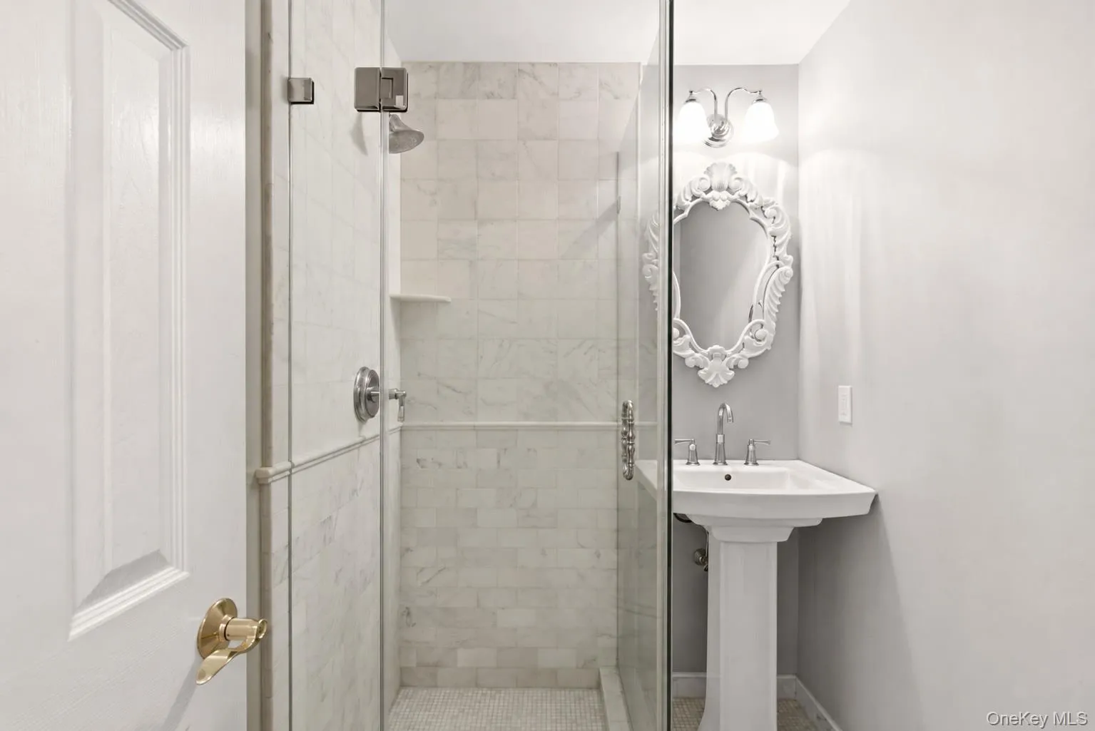 8 Crossman Road, Huntington, NY, 3 Bedrooms Bedrooms, 7 Rooms Rooms,3 BathroomsBathrooms,Residential,For Rent,Crossman,0,1029769 8 Crossman Road, Huntington, NY, 3 Bedrooms Bedrooms, 7 Rooms Rooms,3 BathroomsBathrooms,Residential,For Rent,Crossman,0,1029769