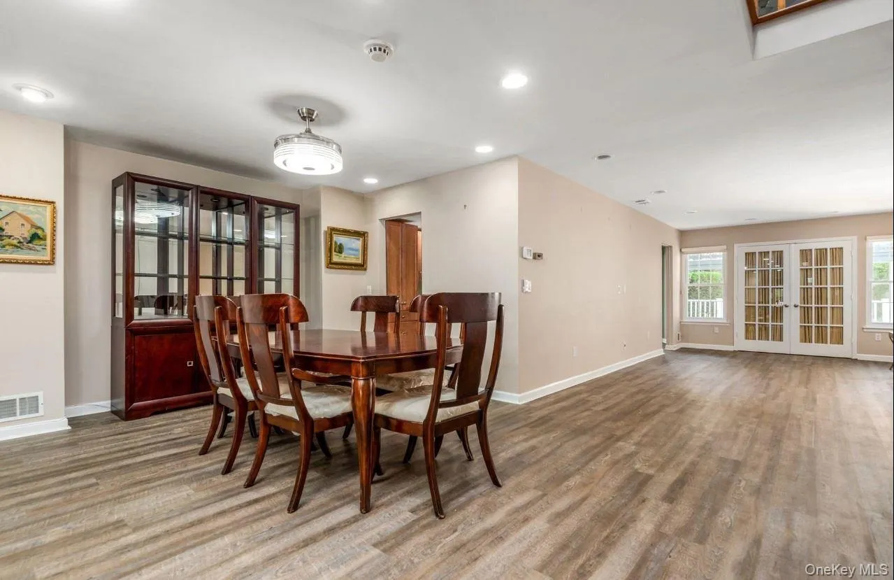 138 The Knoll, Oyster Bay, NY, 3 Bedrooms Bedrooms, 8 Rooms Rooms,2 BathroomsBathrooms,Residential Lease,For Rent,The,0,1029771 138 The Knoll, Oyster Bay, NY, 3 Bedrooms Bedrooms, 8 Rooms Rooms,2 BathroomsBathrooms,Residential Lease,For Rent,The,0,1029771
