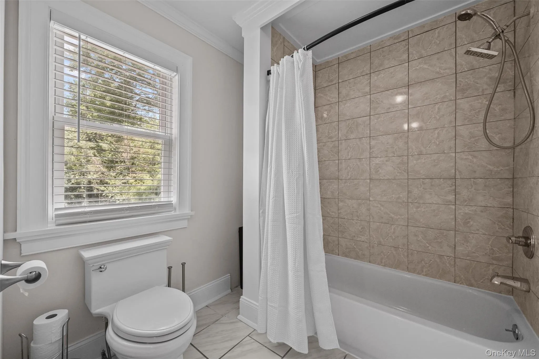 36 New Valley Road, Clarkstown, NY, 4 Bedrooms Bedrooms, 15 Rooms Rooms,4 BathroomsBathrooms,Residential,For Rent,New Valley,0,1029775 36 New Valley Road, Clarkstown, NY, 4 Bedrooms Bedrooms, 15 Rooms Rooms,4 BathroomsBathrooms,Residential,For Rent,New Valley,0,1029775
