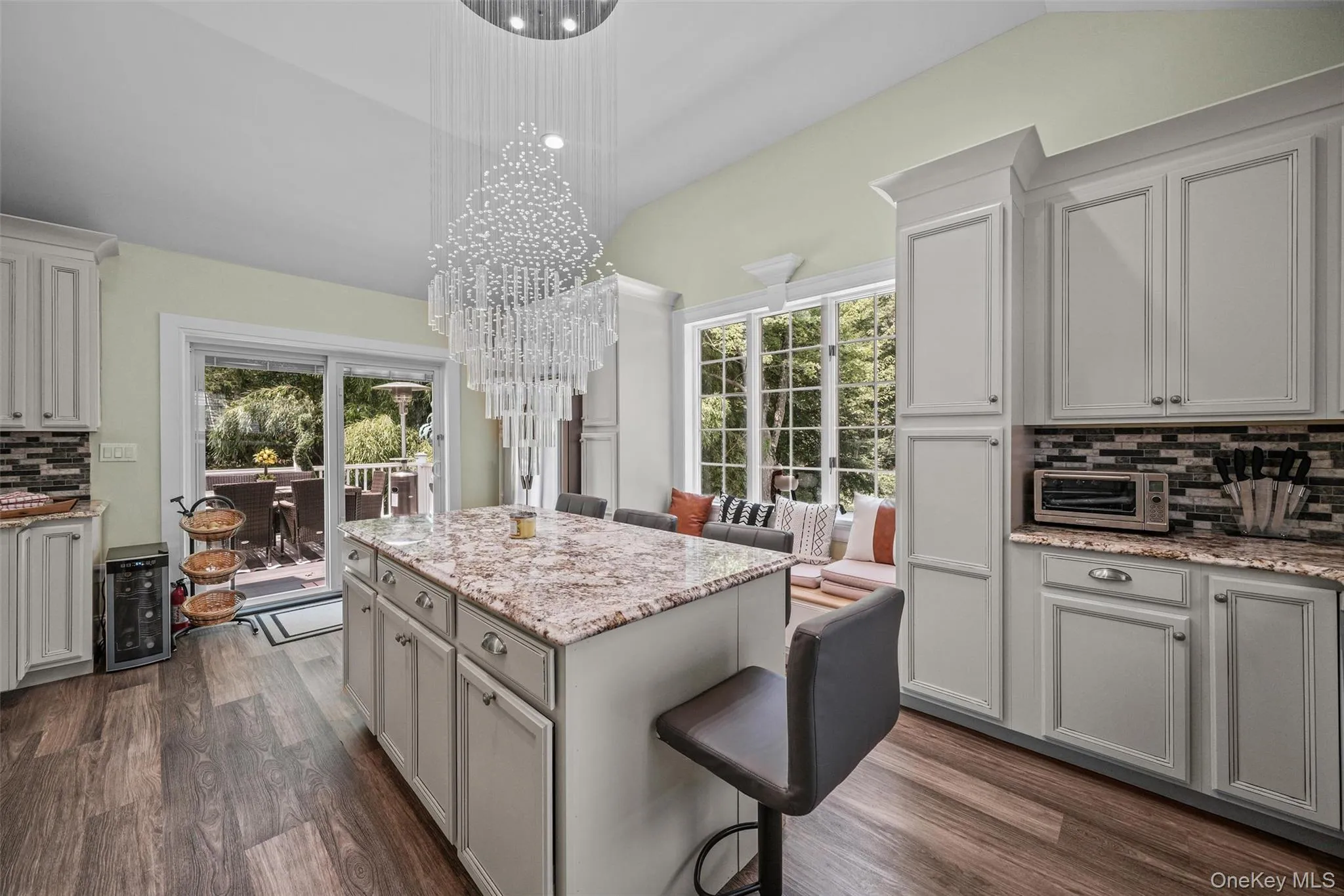 36 New Valley Road, Clarkstown, NY, 4 Bedrooms Bedrooms, 15 Rooms Rooms,4 BathroomsBathrooms,Residential,For Rent,New Valley,0,1029775 36 New Valley Road, Clarkstown, NY, 4 Bedrooms Bedrooms, 15 Rooms Rooms,4 BathroomsBathrooms,Residential,For Rent,New Valley,0,1029775