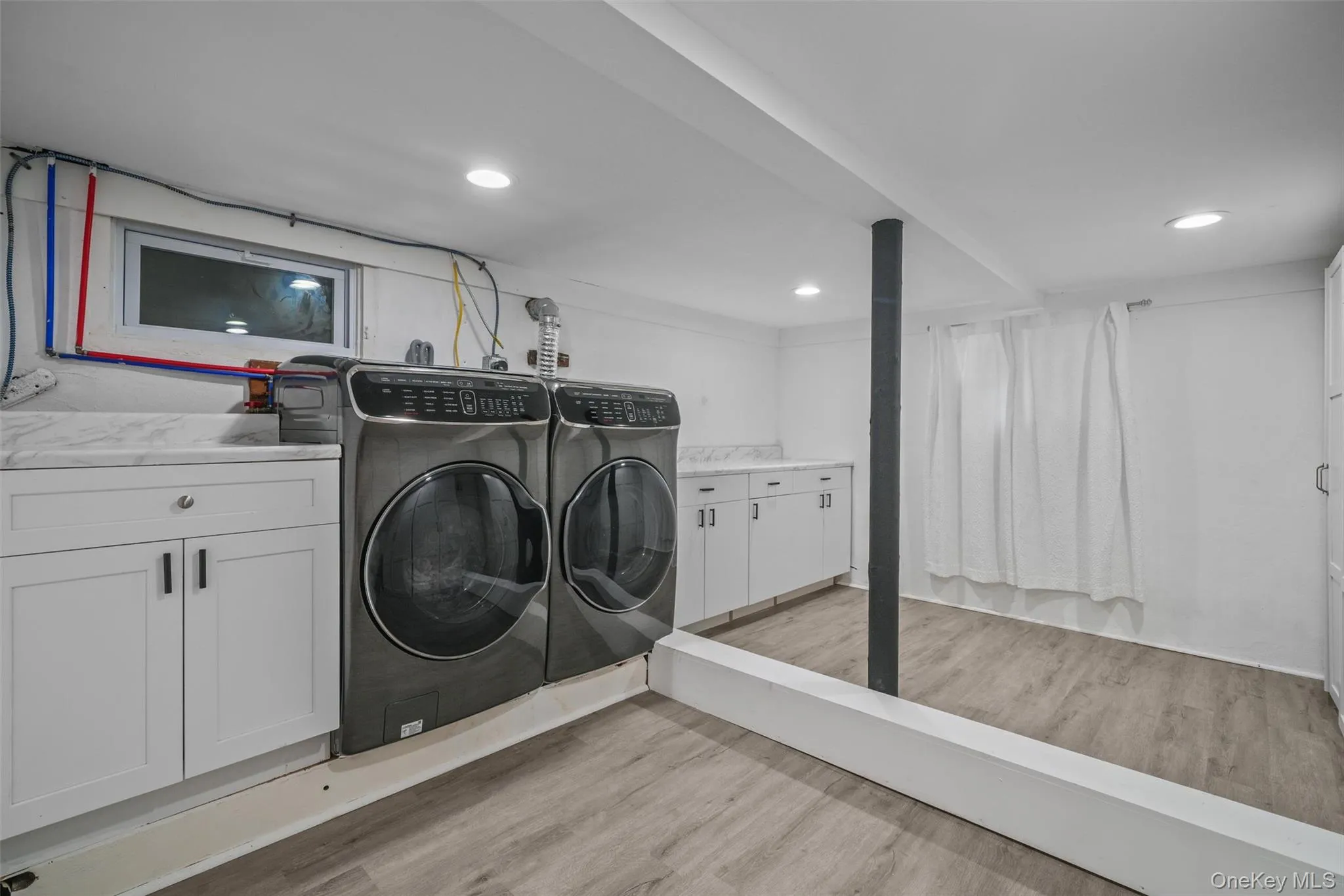 36 New Valley Road, Clarkstown, NY, 4 Bedrooms Bedrooms, 15 Rooms Rooms,4 BathroomsBathrooms,Residential,For Rent,New Valley,0,1029775 36 New Valley Road, Clarkstown, NY, 4 Bedrooms Bedrooms, 15 Rooms Rooms,4 BathroomsBathrooms,Residential,For Rent,New Valley,0,1029775