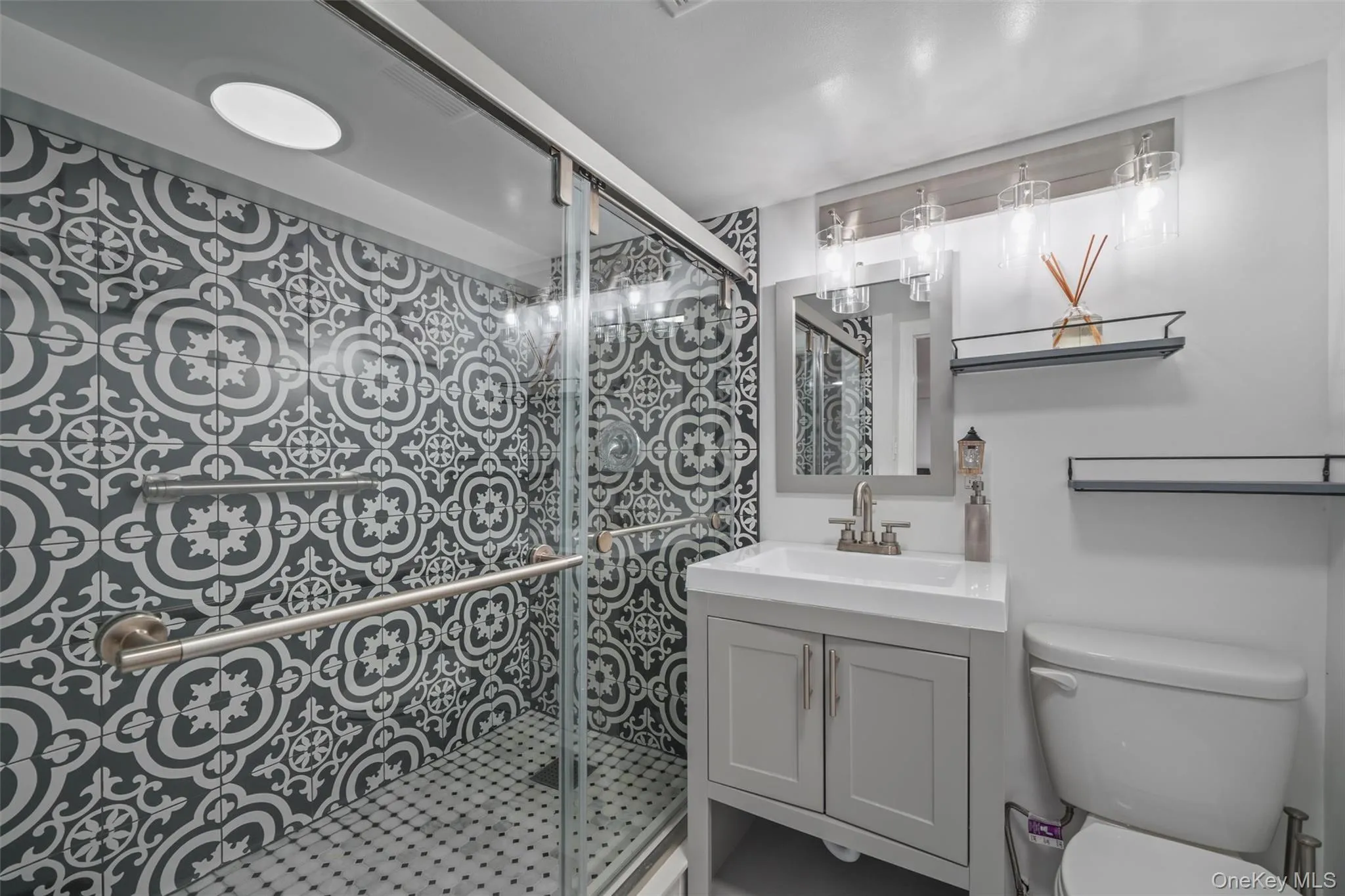 36 New Valley Road, Clarkstown, NY, 4 Bedrooms Bedrooms, 15 Rooms Rooms,4 BathroomsBathrooms,Residential,For Rent,New Valley,0,1029775 36 New Valley Road, Clarkstown, NY, 4 Bedrooms Bedrooms, 15 Rooms Rooms,4 BathroomsBathrooms,Residential,For Rent,New Valley,0,1029775