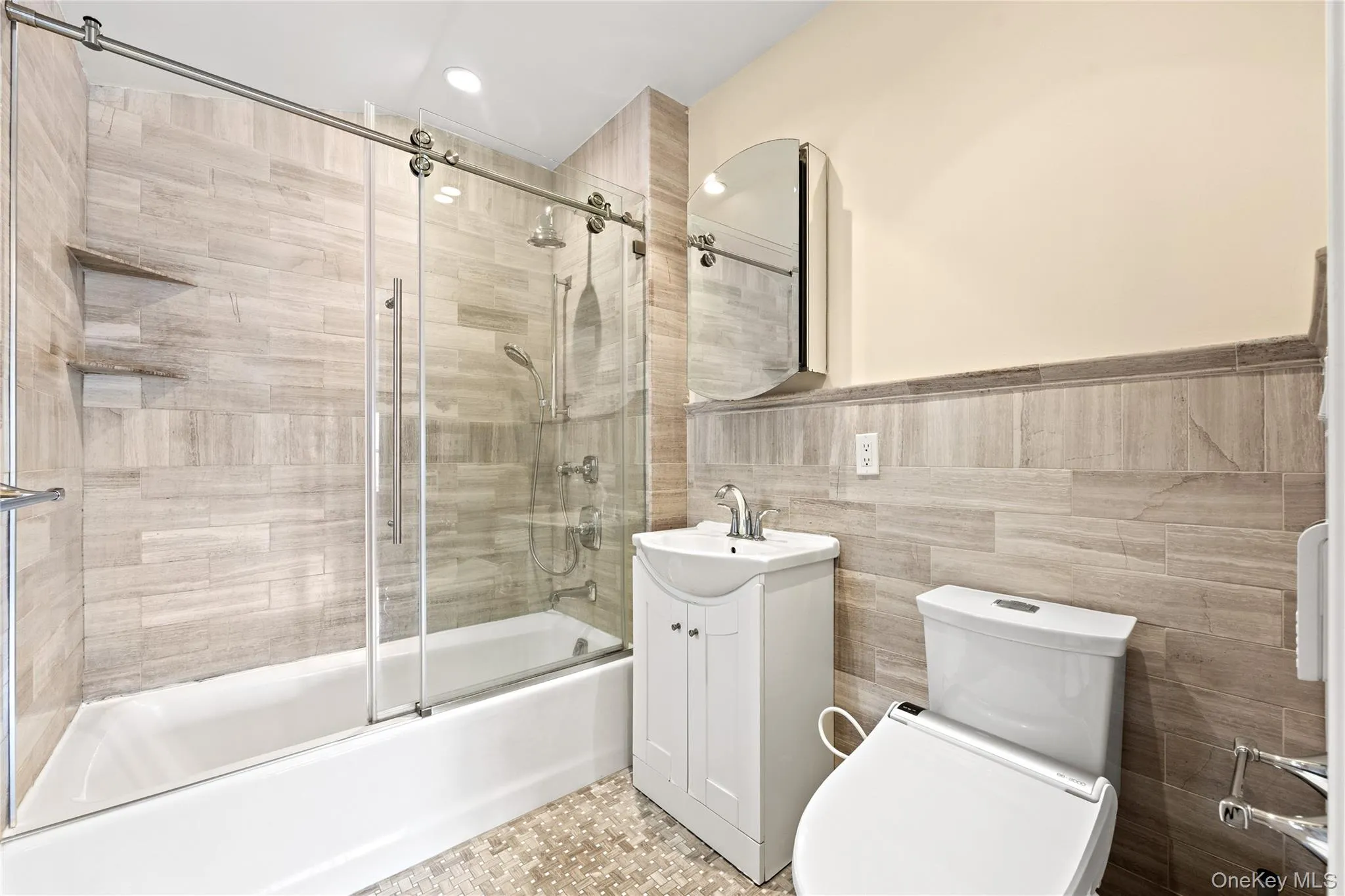 185 Battery Avenue, New York, NY, 2 Bedrooms Bedrooms, 6 Rooms Rooms,2 BathroomsBathrooms,Residential,For Rent,Battery,0,1029779 185 Battery Avenue, New York, NY, 2 Bedrooms Bedrooms, 6 Rooms Rooms,2 BathroomsBathrooms,Residential,For Rent,Battery,0,1029779
