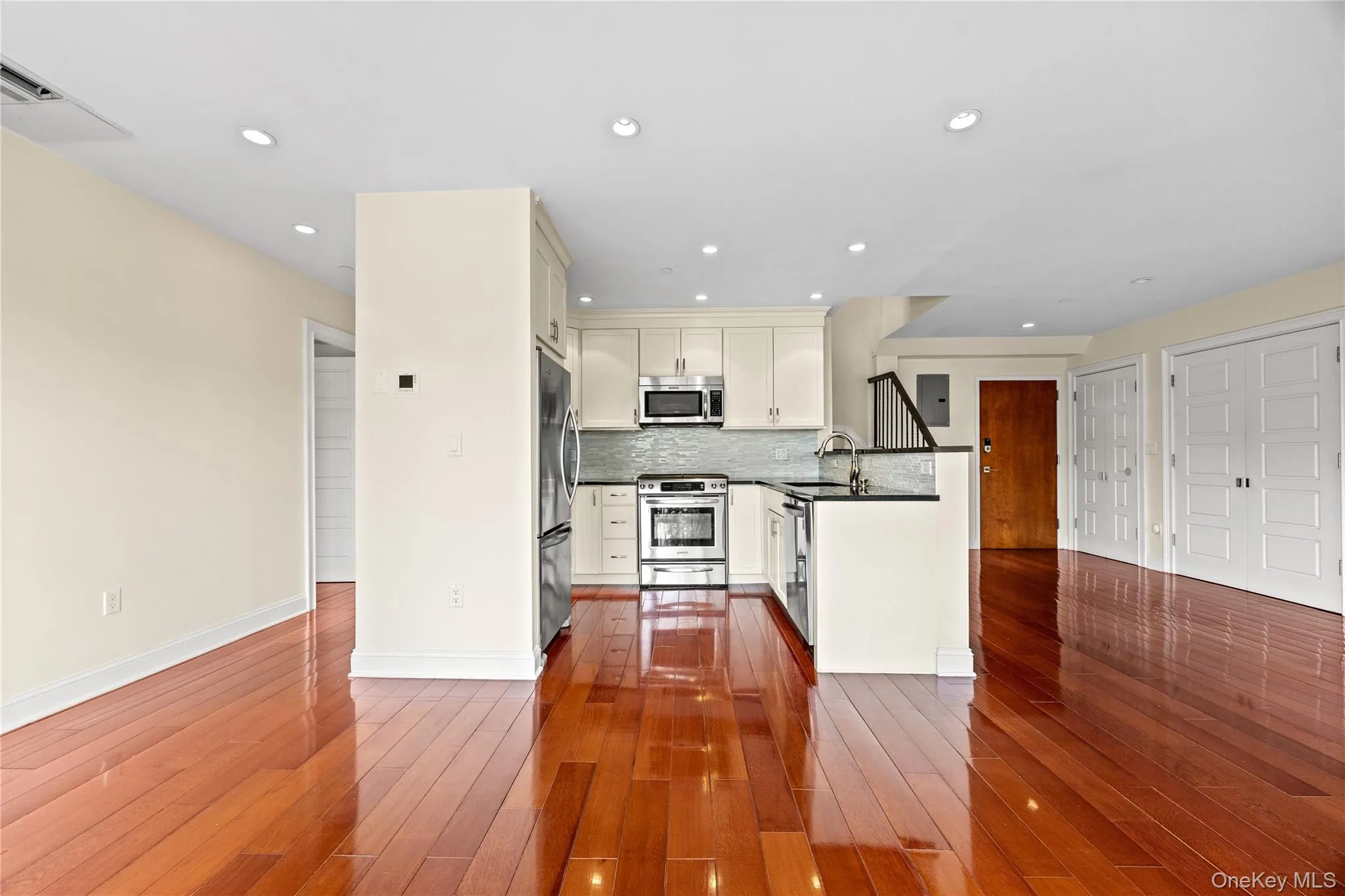 185 Battery Avenue, New York, NY, 2 Bedrooms Bedrooms, 6 Rooms Rooms,2 BathroomsBathrooms,Residential,For Rent,Battery,0,1029779 185 Battery Avenue, New York, NY, 2 Bedrooms Bedrooms, 6 Rooms Rooms,2 BathroomsBathrooms,Residential,For Rent,Battery,0,1029779