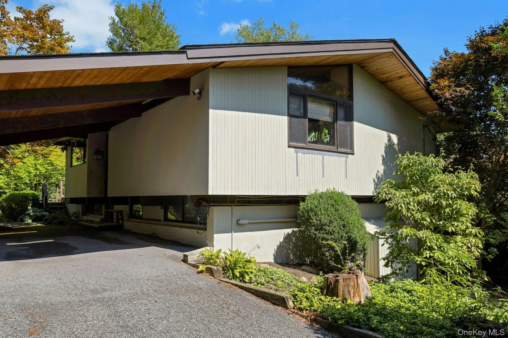5 Howe Street, Lewisboro, NY, 3 Bedrooms Bedrooms, 6 Rooms Rooms,2 BathroomsBathrooms,Residential Lease,For Rent,Howe,0,1029782 5 Howe Street, Lewisboro, NY, 3 Bedrooms Bedrooms, 6 Rooms Rooms,2 BathroomsBathrooms,Residential Lease,For Rent,Howe,0,1029782