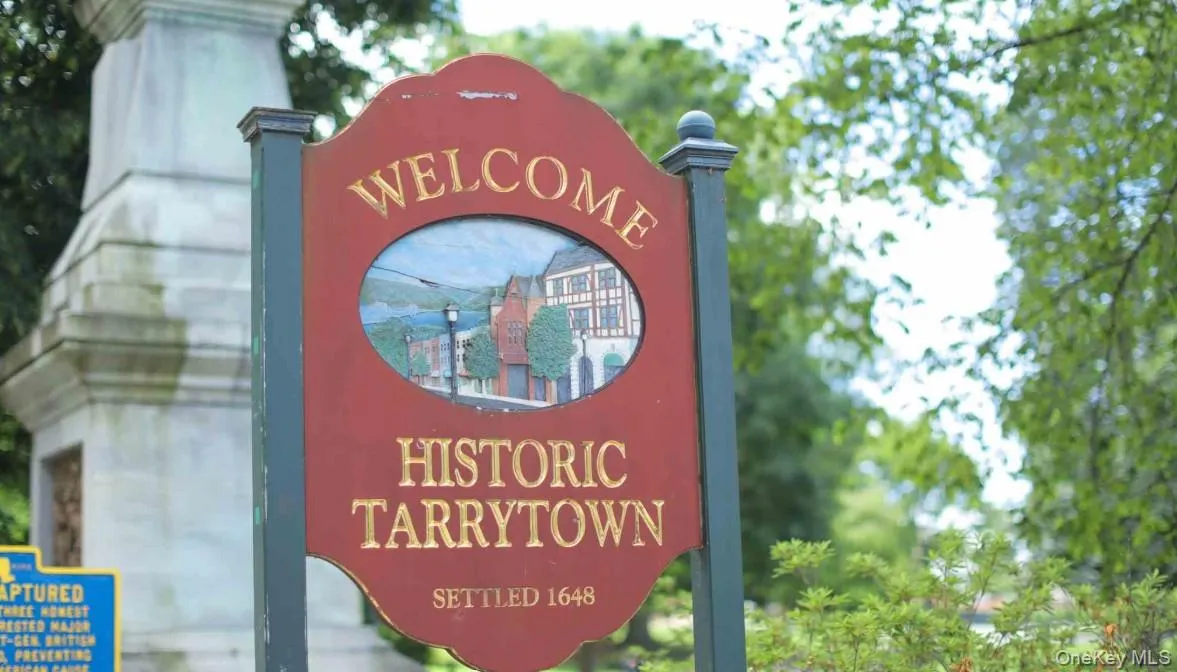 Welcome to Historic Tarrytown — Experience the charm of one of the Hudson River Valley’s most celebrated historic villages, offering a wonderful blend of rich history, scenic riverfront beauty, vibrant shops and restaurants, parks, and convenient access to New York City. Welcome to Historic Tarrytown — Experience the charm of one of the Hudson River Valley’s most celebrated historic villages, offering a wonderful blend of rich history, scenic riverfront beauty, vibrant shops and restaurants, parks, and convenient access to New York City.