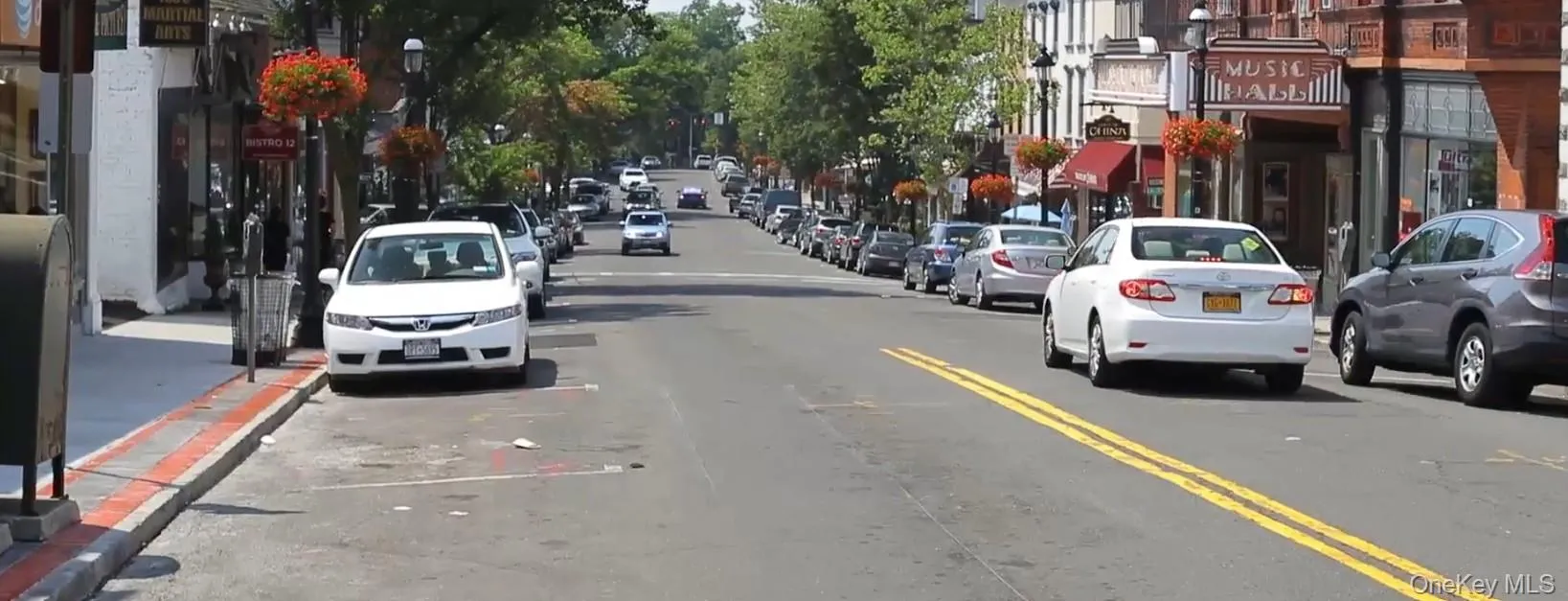 Walk to the Heart of TarrytownEnjoy the convenience of a highly walkable location, just moments from Tarrytown’s vibrant village center with restaurants, cafés, shops, local attractions, parks, and everyday conveniences nearby. Walk to the Heart of TarrytownEnjoy the convenience of a highly walkable location, just moments from Tarrytown’s vibrant village center with restaurants, cafés, shops, local attractions, parks, and everyday conveniences nearby.