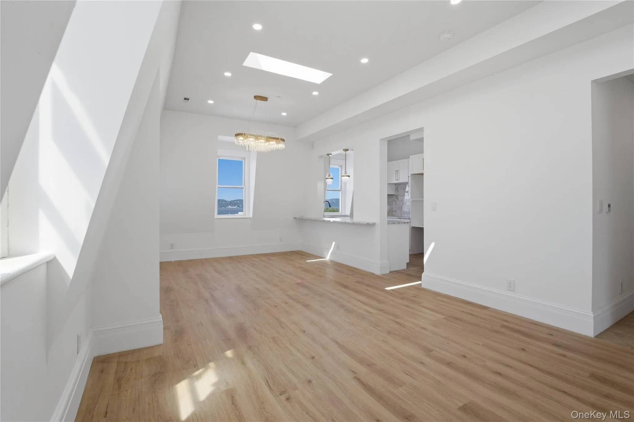 35 South Broadway, Greenburgh, NY, 6 Bedroom Bedrooms, 12 Room Rooms,3 BathroomBathrooms,Residential Lease,For Rent,South Broadway,0,1029785 35 South Broadway, Greenburgh, NY, 6 Bedroom Bedrooms, 12 Room Rooms,3 BathroomBathrooms,Residential Lease,For Rent,South Broadway,0,1029785