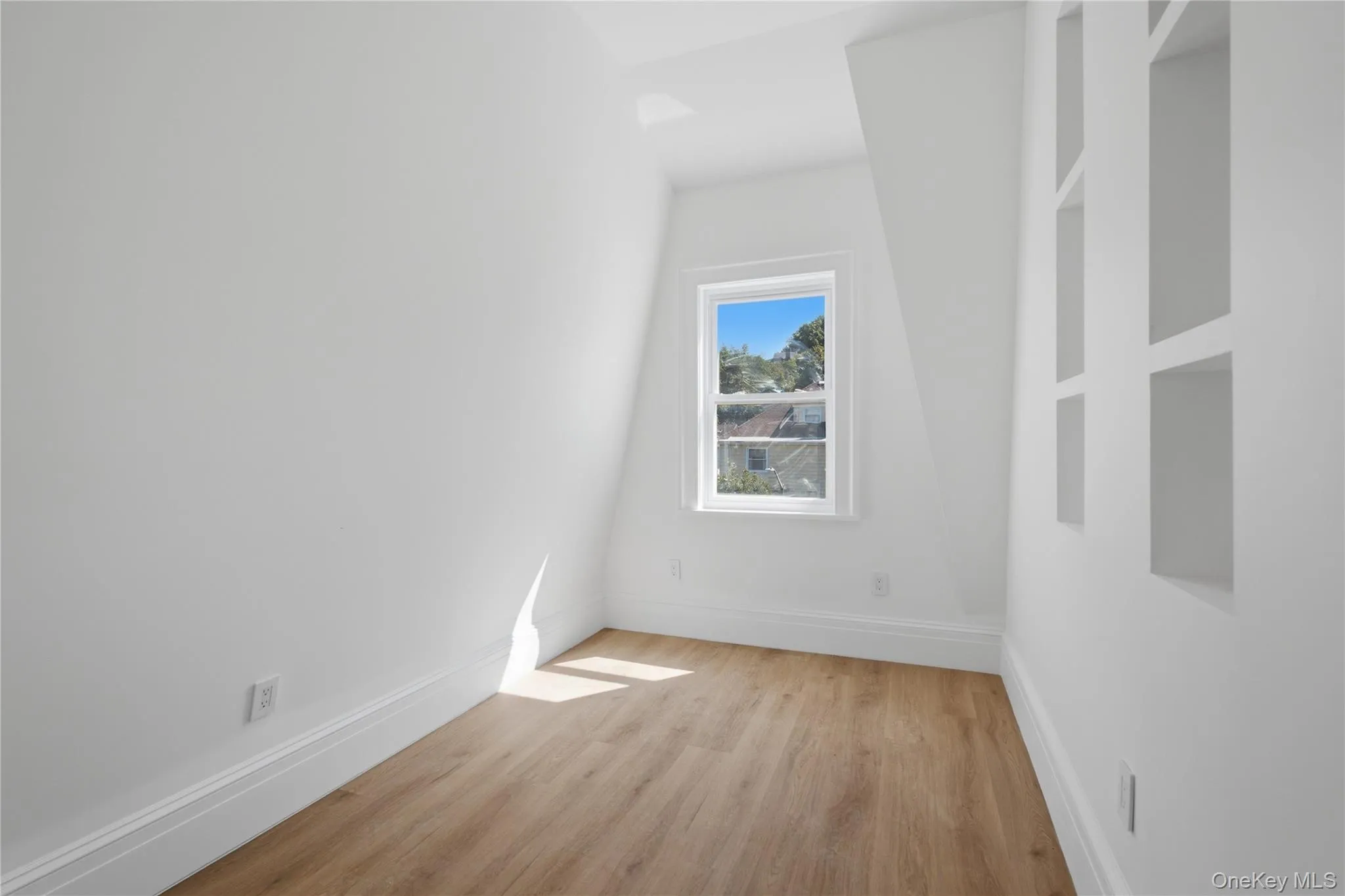 35 South Broadway, Greenburgh, NY, 6 Bedroom Bedrooms, 12 Room Rooms,3 BathroomBathrooms,Residential Lease,For Rent,South Broadway,0,1029785 35 South Broadway, Greenburgh, NY, 6 Bedroom Bedrooms, 12 Room Rooms,3 BathroomBathrooms,Residential Lease,For Rent,South Broadway,0,1029785