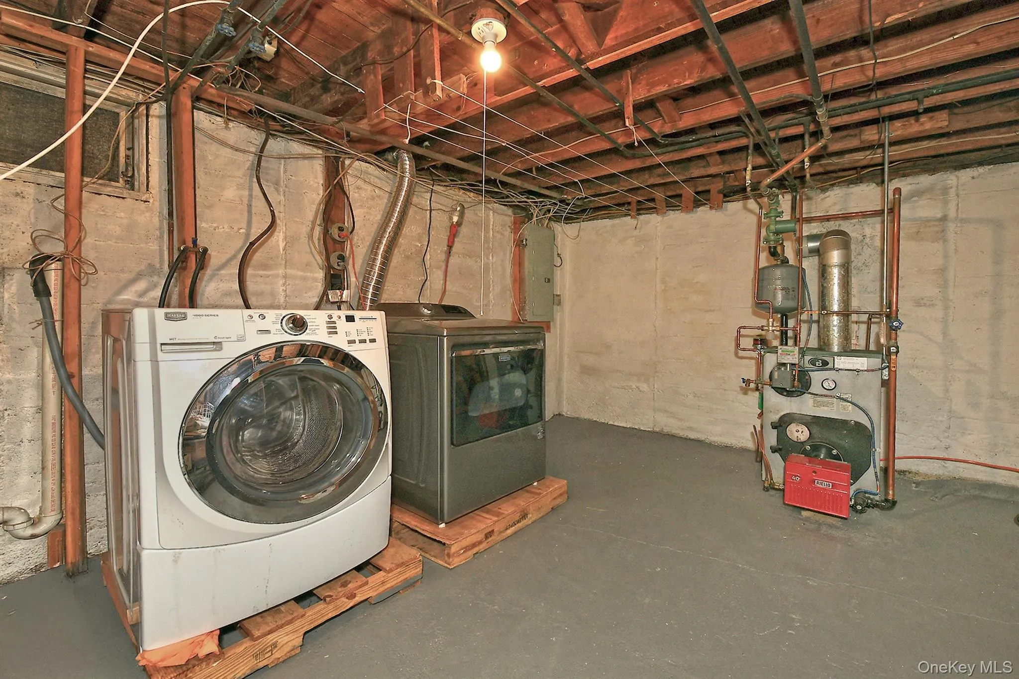 3642 Lark Street, Hempstead, NY, 3 Bedrooms Bedrooms, 9 Rooms Rooms,1 BathroomBathrooms,Residential,For Rent,Lark,0,1029786 3642 Lark Street, Hempstead, NY, 3 Bedrooms Bedrooms, 9 Rooms Rooms,1 BathroomBathrooms,Residential,For Rent,Lark,0,1029786