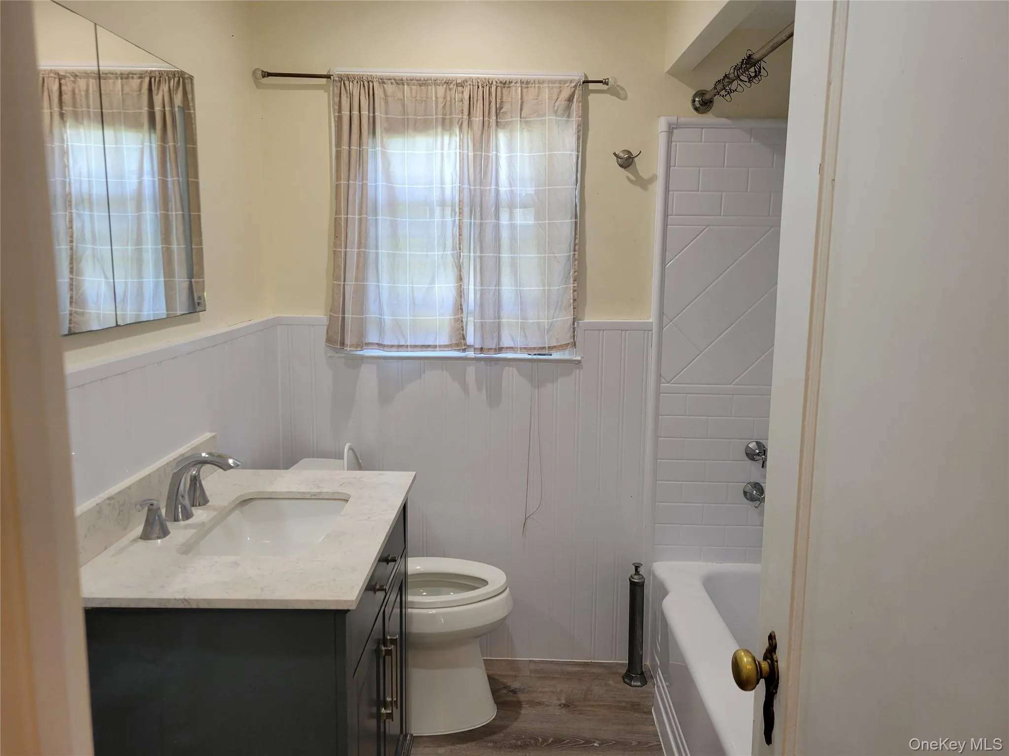 1st Floor Full Bathroom 1st Floor Full Bathroom