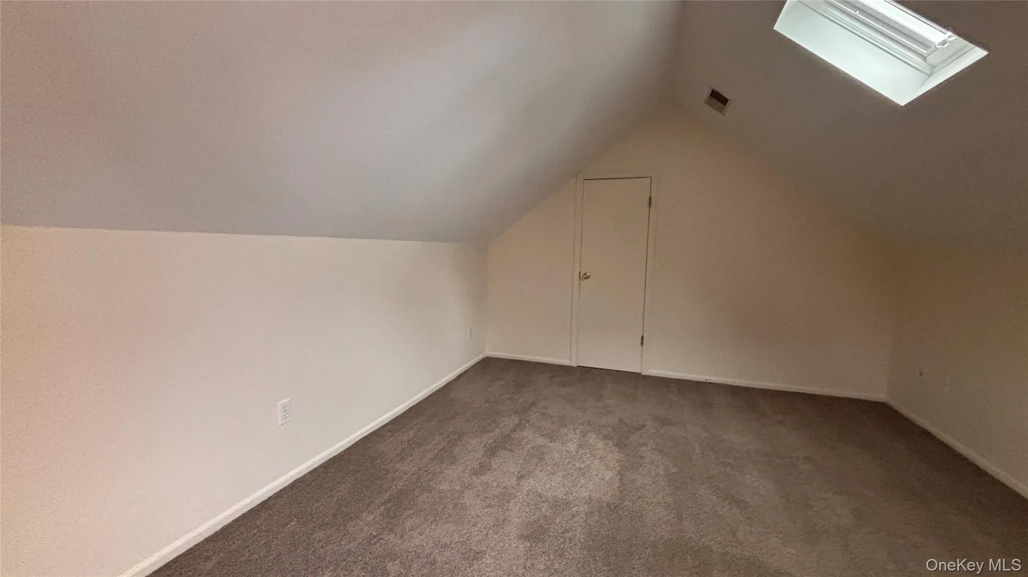 17 Fairview Street, Huntington, NY, 2 Bedrooms Bedrooms, 4 Rooms Rooms,1 BathroomBathrooms,Residential Lease,For Rent,Fairview,0,1029792 17 Fairview Street, Huntington, NY, 2 Bedrooms Bedrooms, 4 Rooms Rooms,1 BathroomBathrooms,Residential Lease,For Rent,Fairview,0,1029792