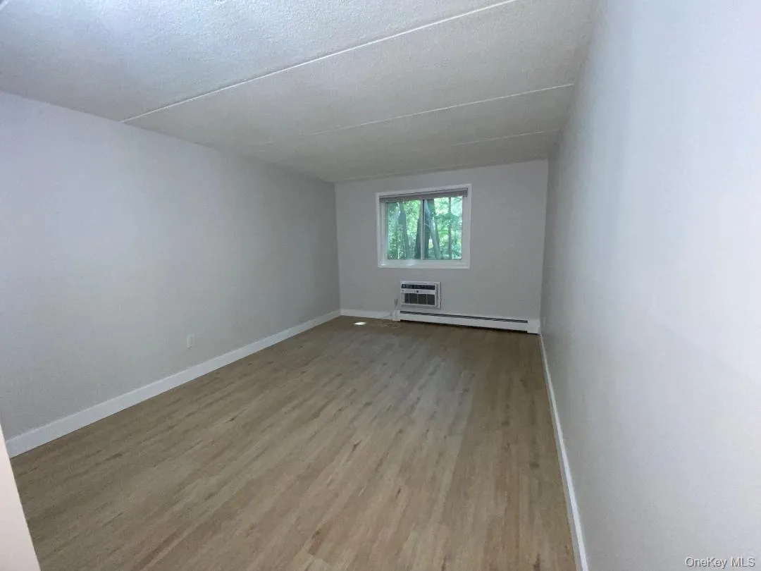 85 Middletown Road, Clarkstown, NY, 1 Bedroom Bedrooms, 4 Rooms Rooms,1 BathroomBathrooms,Residential Lease,For Rent,Middletown,0,1029796 85 Middletown Road, Clarkstown, NY, 1 Bedroom Bedrooms, 4 Rooms Rooms,1 BathroomBathrooms,Residential Lease,For Rent,Middletown,0,1029796