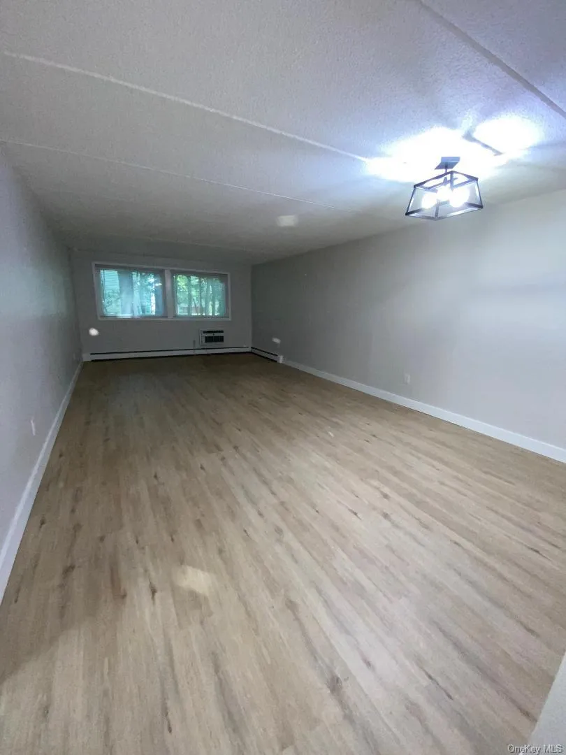 85 Middletown Road, Clarkstown, NY, 1 Bedroom Bedrooms, 4 Rooms Rooms,1 BathroomBathrooms,Residential Lease,For Rent,Middletown,0,1029796 85 Middletown Road, Clarkstown, NY, 1 Bedroom Bedrooms, 4 Rooms Rooms,1 BathroomBathrooms,Residential Lease,For Rent,Middletown,0,1029796