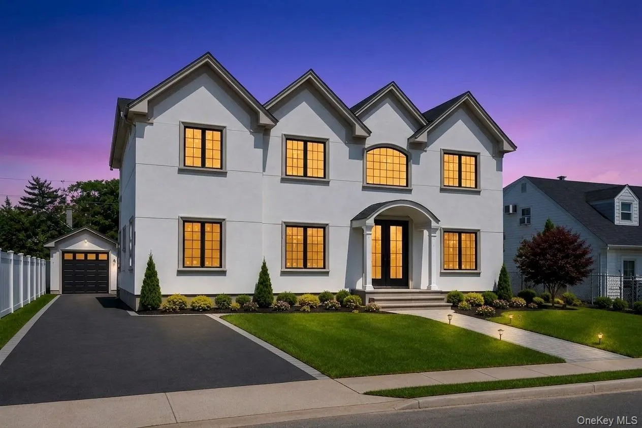 35 Hewitt Street, Oyster Bay, NY, 6 Bedrooms Bedrooms, 6 Rooms Rooms,5 BathroomsBathrooms,Residential,For Rent,Hewitt,0,1029798 35 Hewitt Street, Oyster Bay, NY, 6 Bedrooms Bedrooms, 6 Rooms Rooms,5 BathroomsBathrooms,Residential,For Rent,Hewitt,0,1029798