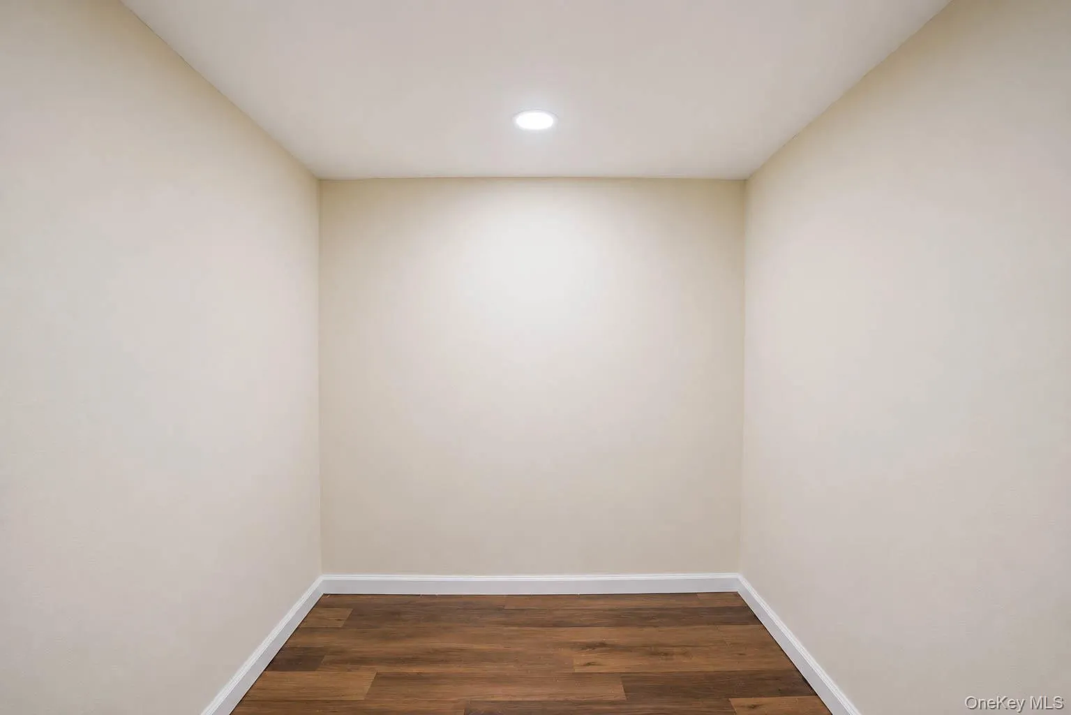 15 Dix Circle, Huntington, NY, 4 Bedrooms Bedrooms, 8 Rooms Rooms,2 BathroomsBathrooms,Residential,For Rent,Dix,0,1029801 15 Dix Circle, Huntington, NY, 4 Bedrooms Bedrooms, 8 Rooms Rooms,2 BathroomsBathrooms,Residential,For Rent,Dix,0,1029801
