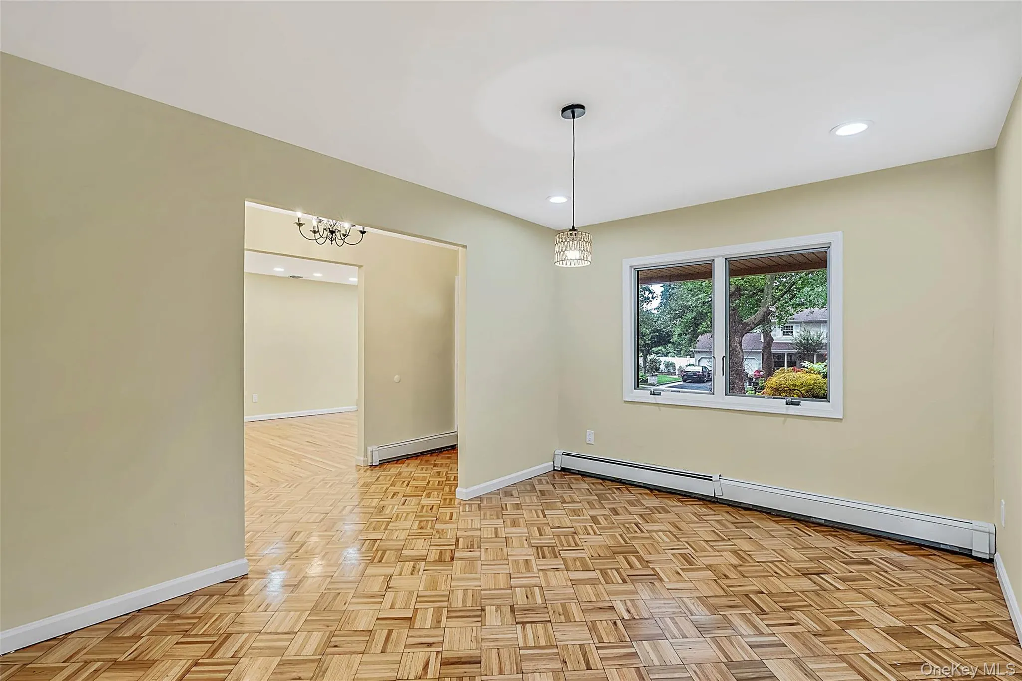 15 Dix Circle, Huntington, NY, 4 Bedrooms Bedrooms, 8 Rooms Rooms,2 BathroomsBathrooms,Residential,For Rent,Dix,0,1029801 15 Dix Circle, Huntington, NY, 4 Bedrooms Bedrooms, 8 Rooms Rooms,2 BathroomsBathrooms,Residential,For Rent,Dix,0,1029801