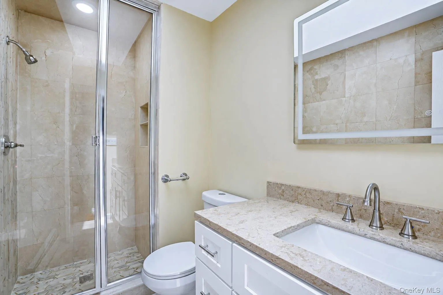 15 Dix Circle, Huntington, NY, 4 Bedrooms Bedrooms, 8 Rooms Rooms,2 BathroomsBathrooms,Residential,For Rent,Dix,0,1029801 15 Dix Circle, Huntington, NY, 4 Bedrooms Bedrooms, 8 Rooms Rooms,2 BathroomsBathrooms,Residential,For Rent,Dix,0,1029801