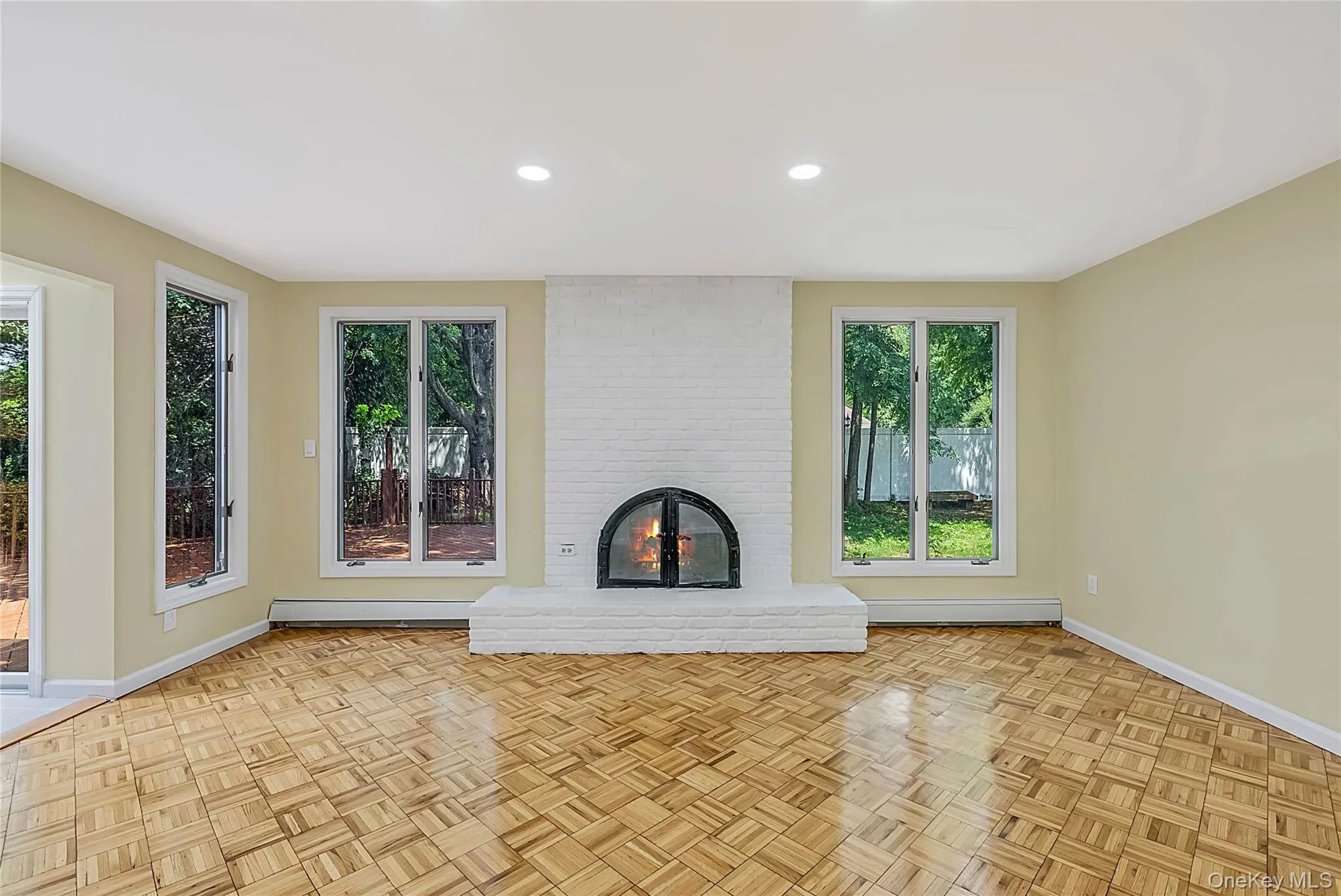 15 Dix Circle, Huntington, NY, 4 Bedrooms Bedrooms, 8 Rooms Rooms,2 BathroomsBathrooms,Residential,For Rent,Dix,0,1029801 15 Dix Circle, Huntington, NY, 4 Bedrooms Bedrooms, 8 Rooms Rooms,2 BathroomsBathrooms,Residential,For Rent,Dix,0,1029801