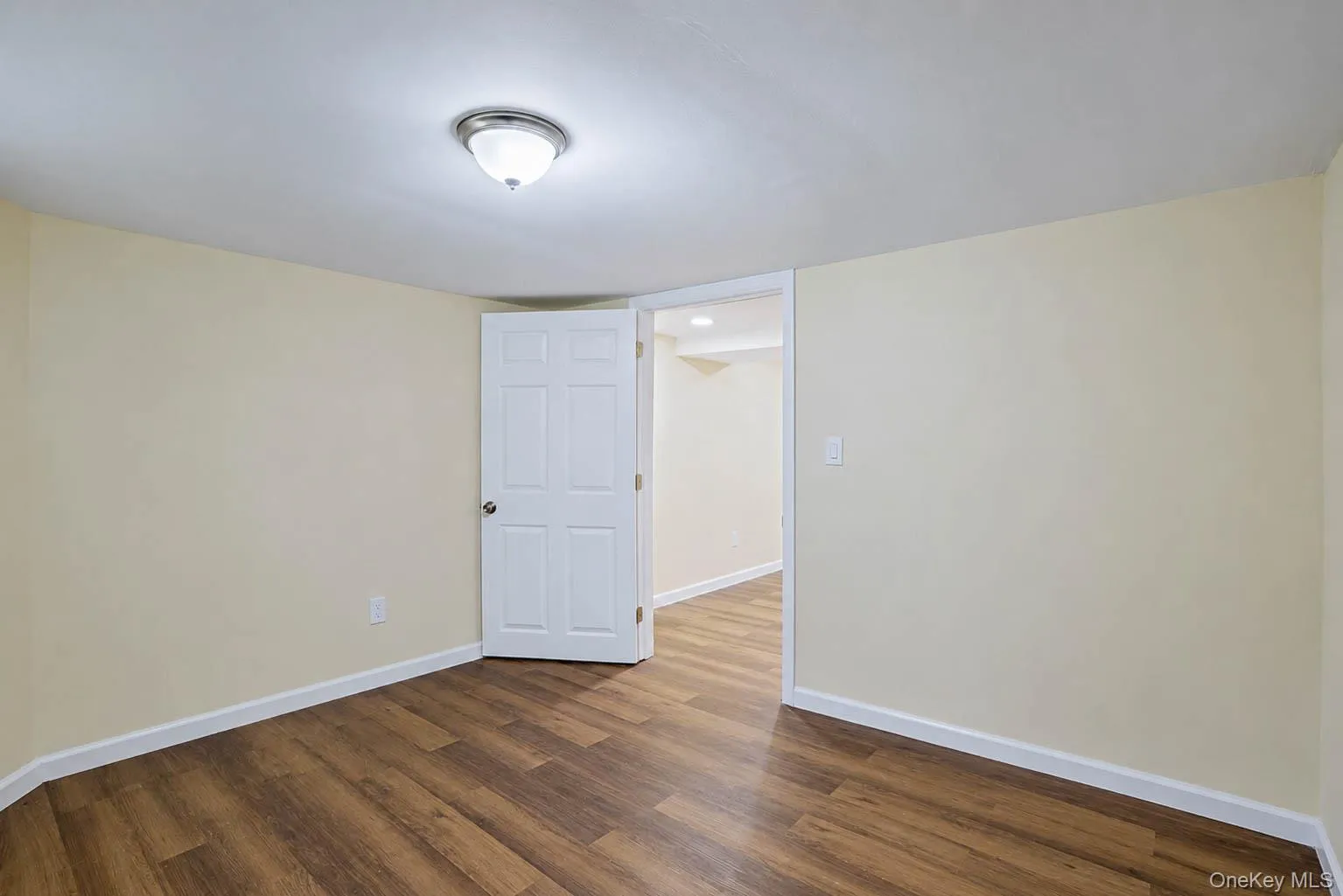 15 Dix Circle, Huntington, NY, 4 Bedrooms Bedrooms, 8 Rooms Rooms,2 BathroomsBathrooms,Residential,For Rent,Dix,0,1029801 15 Dix Circle, Huntington, NY, 4 Bedrooms Bedrooms, 8 Rooms Rooms,2 BathroomsBathrooms,Residential,For Rent,Dix,0,1029801