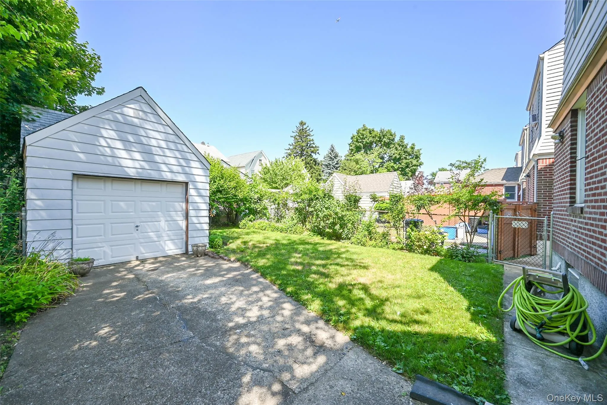 171-37 Courtney Avenue, New York, NY, 3 Bedrooms Bedrooms, 9 Rooms Rooms,1 BathroomBathrooms,Residential,For Rent,Courtney,0,1029804 171-37 Courtney Avenue, New York, NY, 3 Bedrooms Bedrooms, 9 Rooms Rooms,1 BathroomBathrooms,Residential,For Rent,Courtney,0,1029804