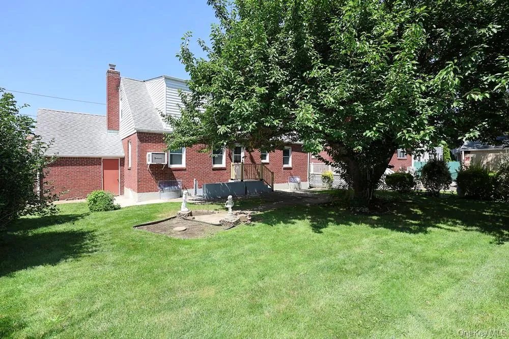560 6th Street, North Hempstead, NY, 5 Bedrooms Bedrooms, 7 Rooms Rooms,2 BathroomsBathrooms,Residential,For Rent,6th,0,1029807 560 6th Street, North Hempstead, NY, 5 Bedrooms Bedrooms, 7 Rooms Rooms,2 BathroomsBathrooms,Residential,For Rent,6th,0,1029807
