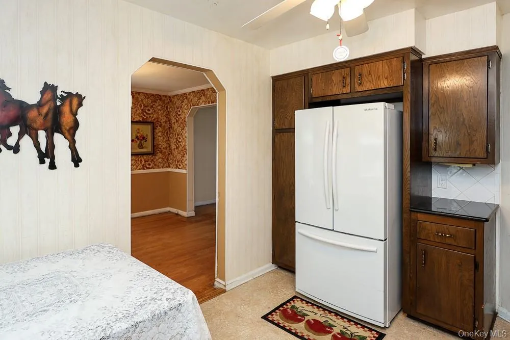 560 6th Street, North Hempstead, NY, 5 Bedrooms Bedrooms, 7 Rooms Rooms,2 BathroomsBathrooms,Residential,For Rent,6th,0,1029807 560 6th Street, North Hempstead, NY, 5 Bedrooms Bedrooms, 7 Rooms Rooms,2 BathroomsBathrooms,Residential,For Rent,6th,0,1029807