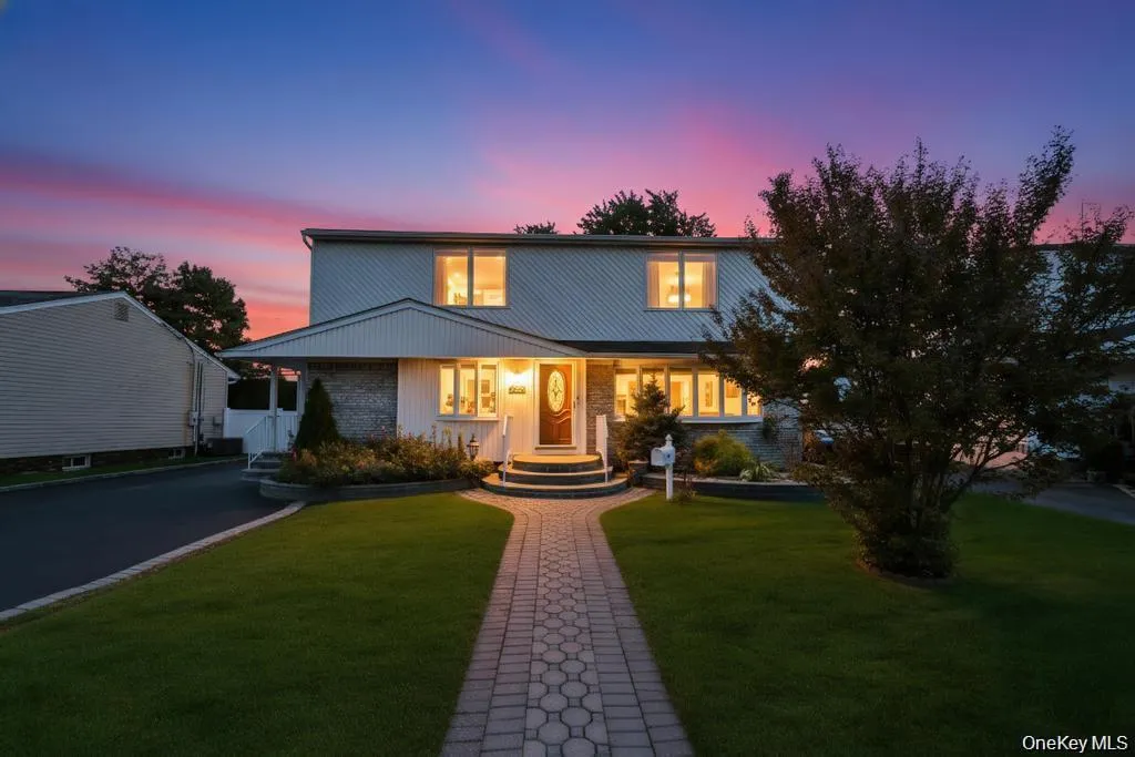 30 Andover Lane, Oyster Bay, NY, 4 Bedrooms Bedrooms, 10 Rooms Rooms,3 BathroomsBathrooms,Residential,For Rent,Andover,0,1029808 30 Andover Lane, Oyster Bay, NY, 4 Bedrooms Bedrooms, 10 Rooms Rooms,3 BathroomsBathrooms,Residential,For Rent,Andover,0,1029808