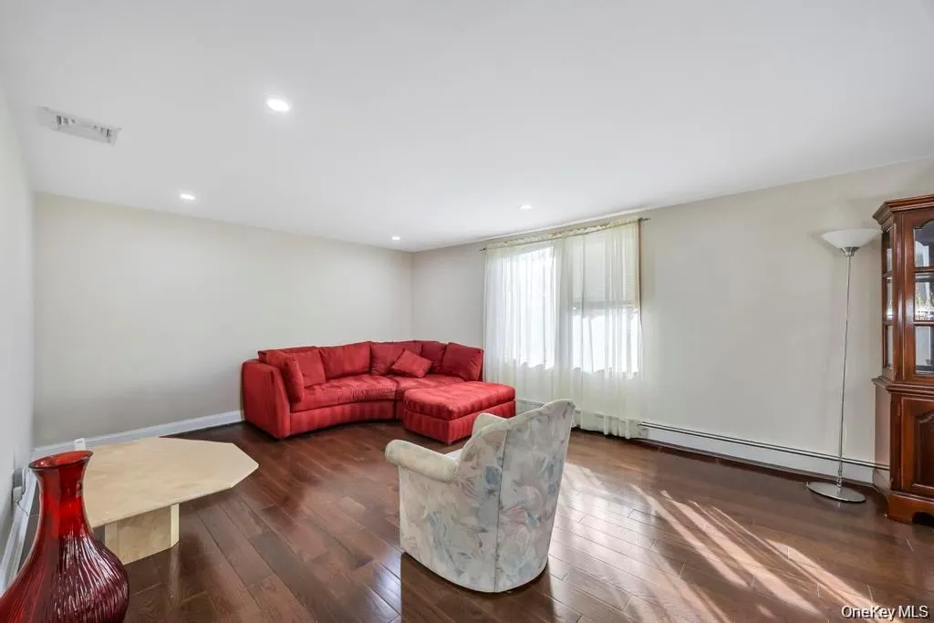30 Andover Lane, Oyster Bay, NY, 4 Bedrooms Bedrooms, 10 Rooms Rooms,3 BathroomsBathrooms,Residential,For Rent,Andover,0,1029808 30 Andover Lane, Oyster Bay, NY, 4 Bedrooms Bedrooms, 10 Rooms Rooms,3 BathroomsBathrooms,Residential,For Rent,Andover,0,1029808