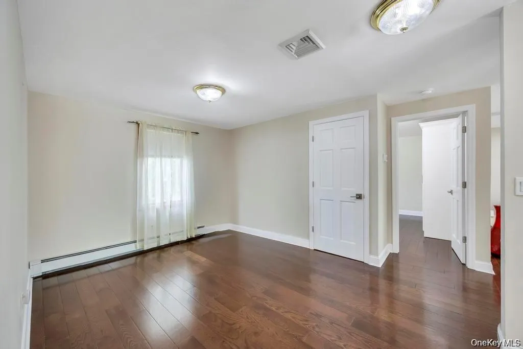 30 Andover Lane, Oyster Bay, NY, 4 Bedrooms Bedrooms, 10 Rooms Rooms,3 BathroomsBathrooms,Residential,For Rent,Andover,0,1029808 30 Andover Lane, Oyster Bay, NY, 4 Bedrooms Bedrooms, 10 Rooms Rooms,3 BathroomsBathrooms,Residential,For Rent,Andover,0,1029808