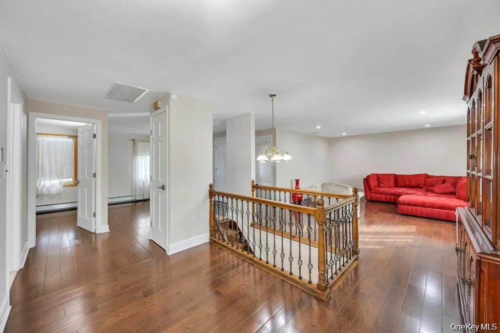 30 Andover Lane, Oyster Bay, NY, 4 Bedrooms Bedrooms, 10 Rooms Rooms,3 BathroomsBathrooms,Residential,For Rent,Andover,0,1029808 30 Andover Lane, Oyster Bay, NY, 4 Bedrooms Bedrooms, 10 Rooms Rooms,3 BathroomsBathrooms,Residential,For Rent,Andover,0,1029808
