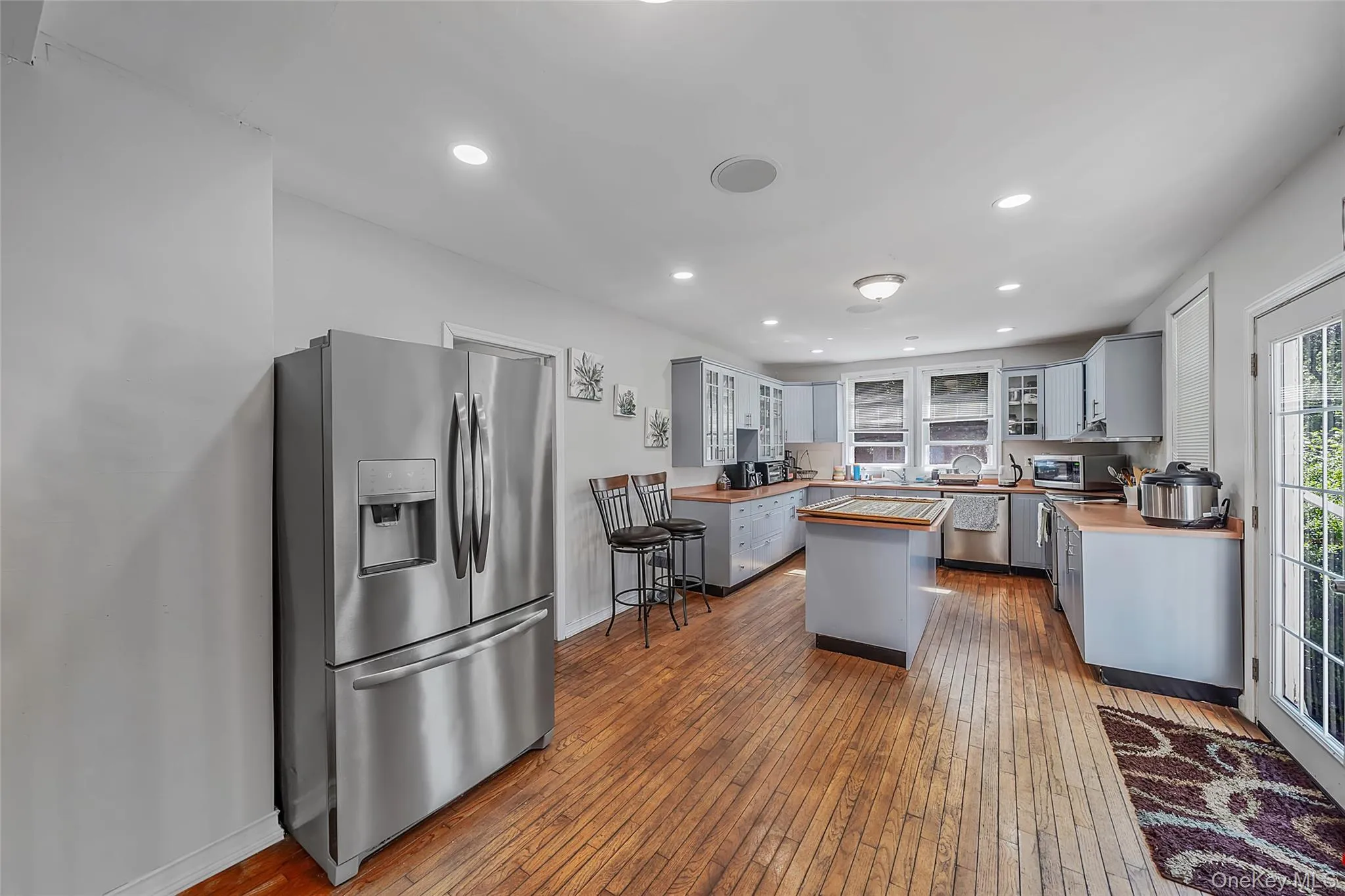 1641 3rd Avenue, Islip, NY, 5 Bedrooms Bedrooms, 9 Rooms Rooms,4 BathroomsBathrooms,Residential,For Rent,3rd,0,1029811 1641 3rd Avenue, Islip, NY, 5 Bedrooms Bedrooms, 9 Rooms Rooms,4 BathroomsBathrooms,Residential,For Rent,3rd,0,1029811