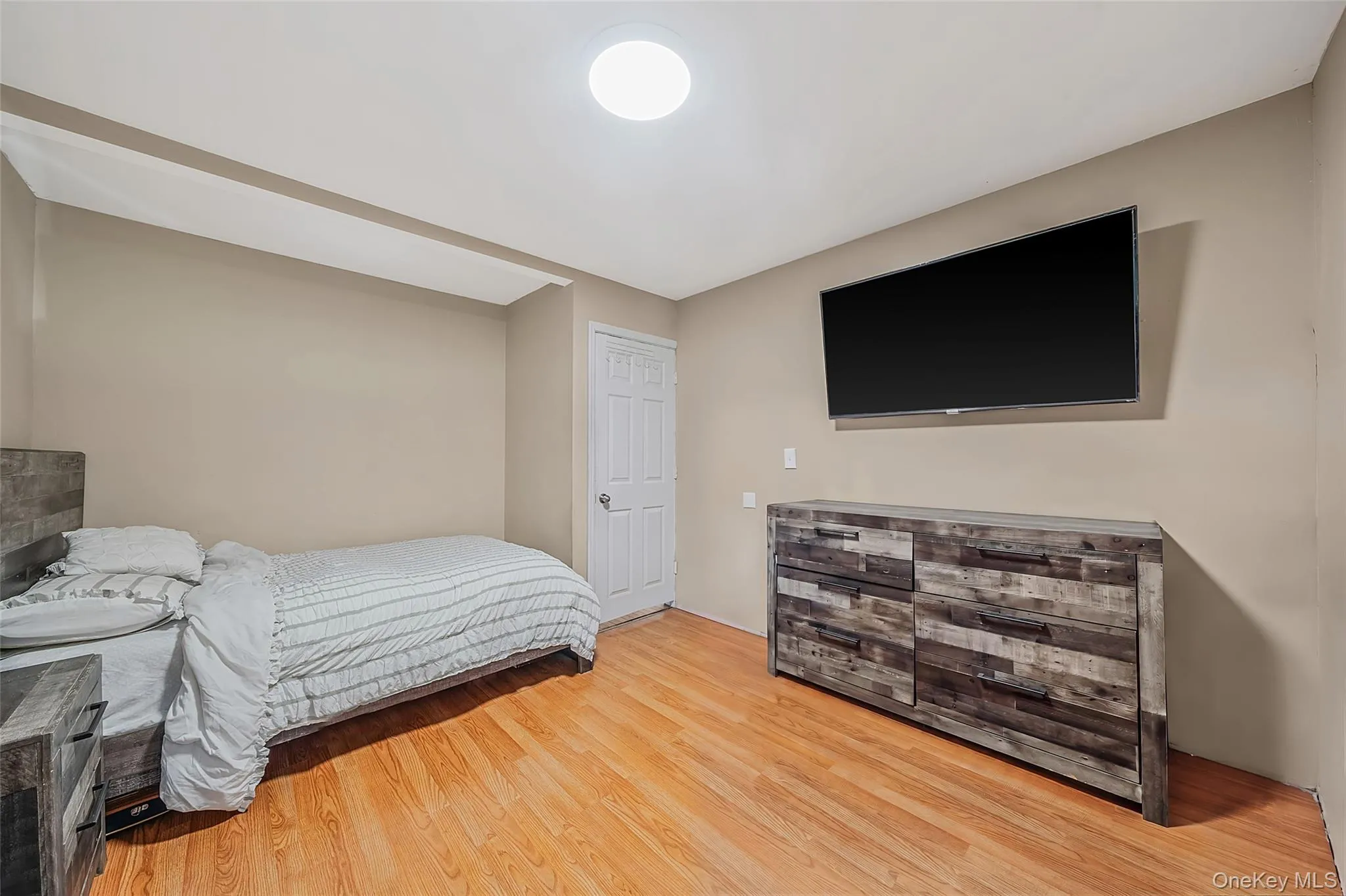 1641 3rd Avenue, Islip, NY, 5 Bedrooms Bedrooms, 9 Rooms Rooms,4 BathroomsBathrooms,Residential,For Rent,3rd,0,1029811 1641 3rd Avenue, Islip, NY, 5 Bedrooms Bedrooms, 9 Rooms Rooms,4 BathroomsBathrooms,Residential,For Rent,3rd,0,1029811