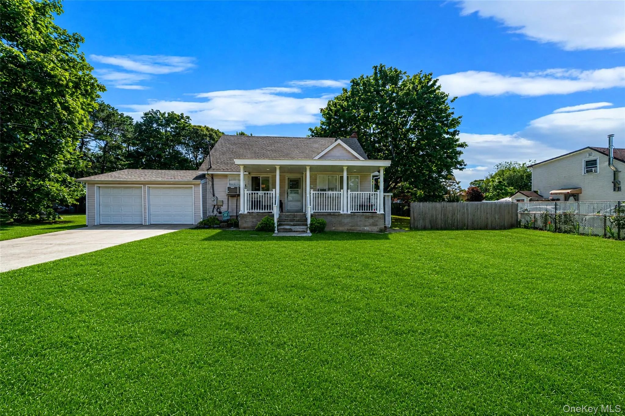 1641 3rd Avenue, Islip, NY, 5 Bedrooms Bedrooms, 9 Rooms Rooms,4 BathroomsBathrooms,Residential,For Rent,3rd,0,1029811 1641 3rd Avenue, Islip, NY, 5 Bedrooms Bedrooms, 9 Rooms Rooms,4 BathroomsBathrooms,Residential,For Rent,3rd,0,1029811