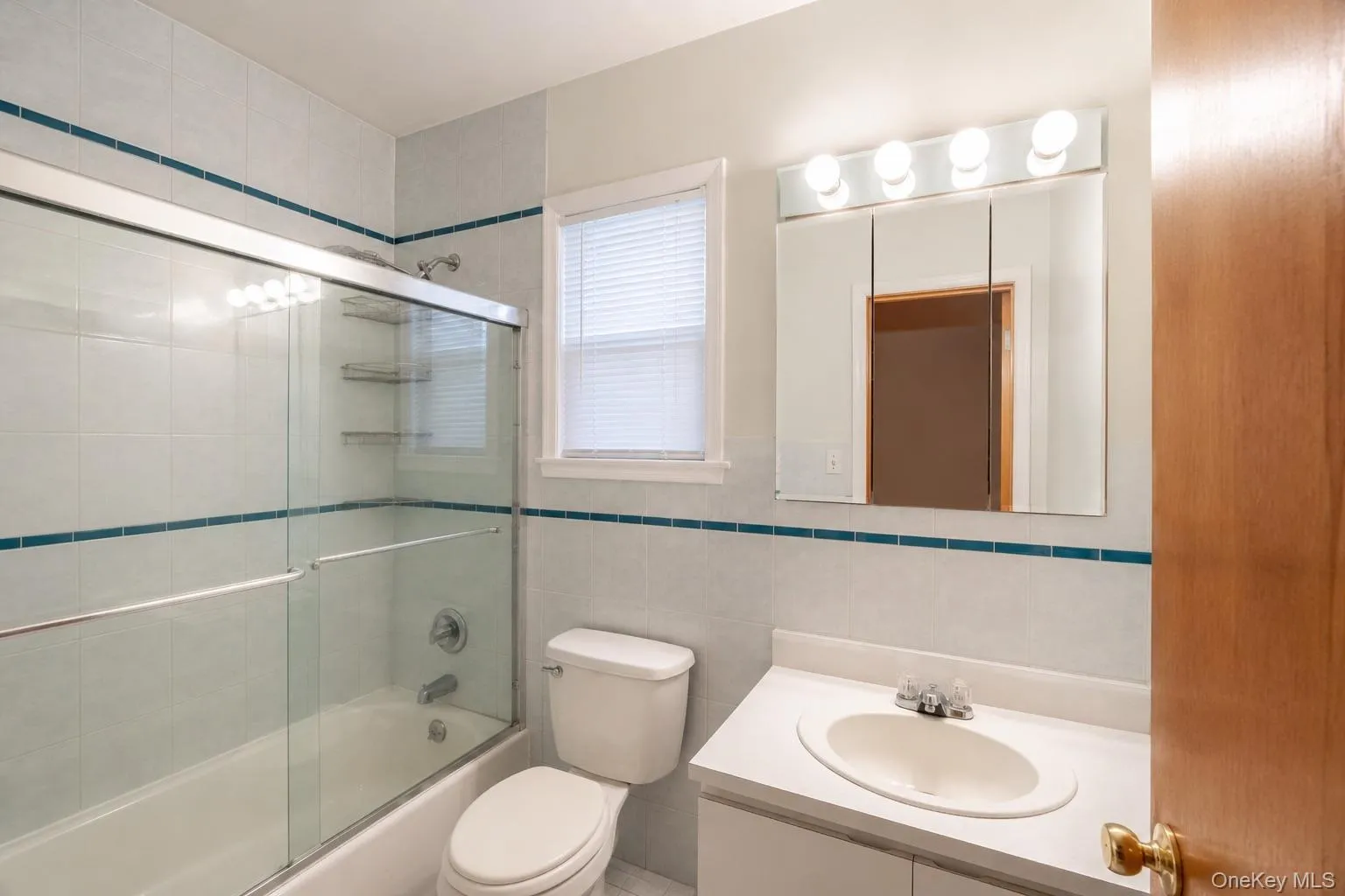 61 Hemlock Lane, Oyster Bay, NY, 5 Bedrooms Bedrooms, 10 Rooms Rooms,3 BathroomsBathrooms,Residential,For Rent,Hemlock,0,1029813 61 Hemlock Lane, Oyster Bay, NY, 5 Bedrooms Bedrooms, 10 Rooms Rooms,3 BathroomsBathrooms,Residential,For Rent,Hemlock,0,1029813