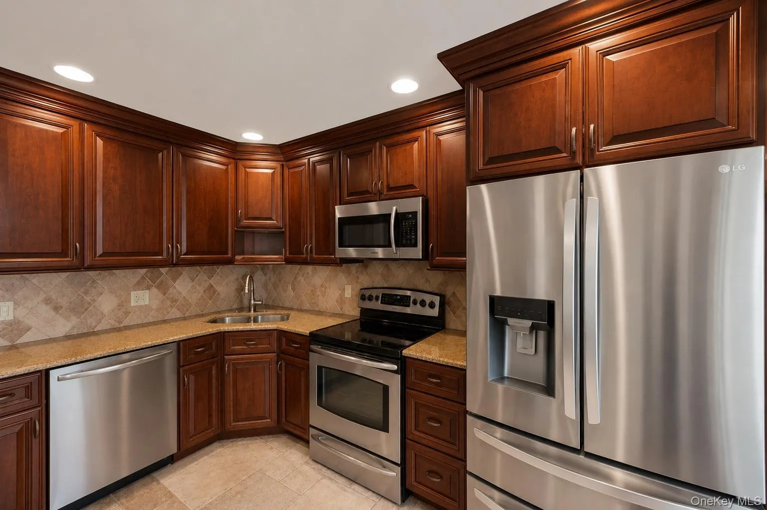 61 Hemlock Lane, Oyster Bay, NY, 5 Bedrooms Bedrooms, 10 Rooms Rooms,3 BathroomsBathrooms,Residential,For Rent,Hemlock,0,1029813 61 Hemlock Lane, Oyster Bay, NY, 5 Bedrooms Bedrooms, 10 Rooms Rooms,3 BathroomsBathrooms,Residential,For Rent,Hemlock,0,1029813