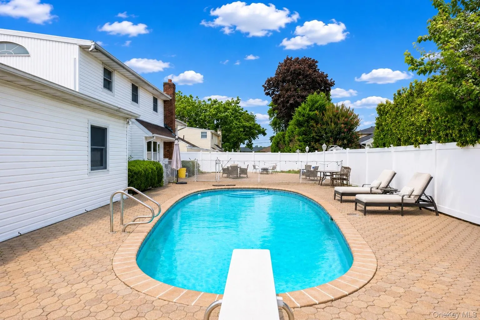 61 Hemlock Lane, Oyster Bay, NY, 5 Bedrooms Bedrooms, 10 Rooms Rooms,3 BathroomsBathrooms,Residential,For Rent,Hemlock,0,1029813 61 Hemlock Lane, Oyster Bay, NY, 5 Bedrooms Bedrooms, 10 Rooms Rooms,3 BathroomsBathrooms,Residential,For Rent,Hemlock,0,1029813