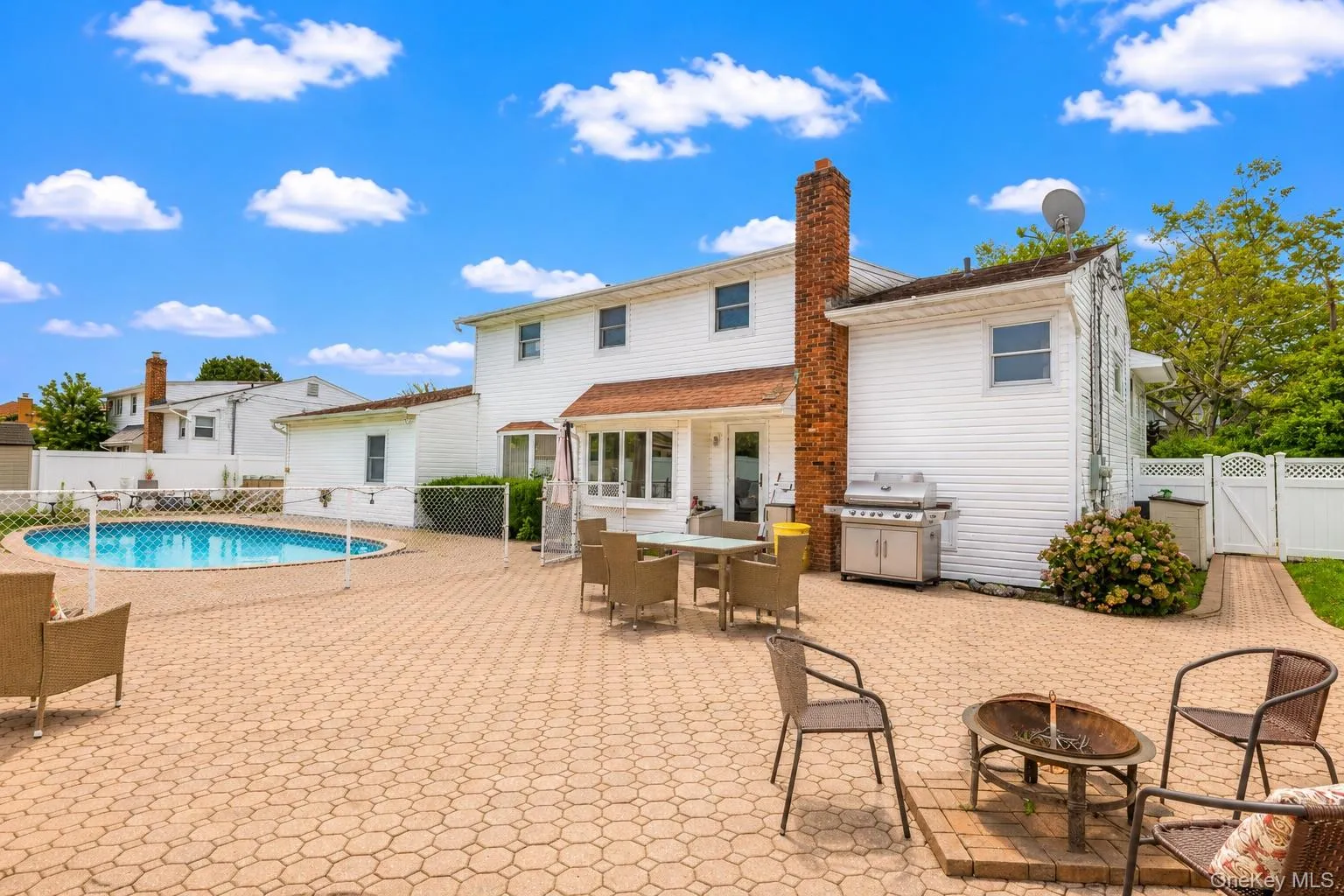 61 Hemlock Lane, Oyster Bay, NY, 5 Bedrooms Bedrooms, 10 Rooms Rooms,3 BathroomsBathrooms,Residential,For Rent,Hemlock,0,1029813 61 Hemlock Lane, Oyster Bay, NY, 5 Bedrooms Bedrooms, 10 Rooms Rooms,3 BathroomsBathrooms,Residential,For Rent,Hemlock,0,1029813