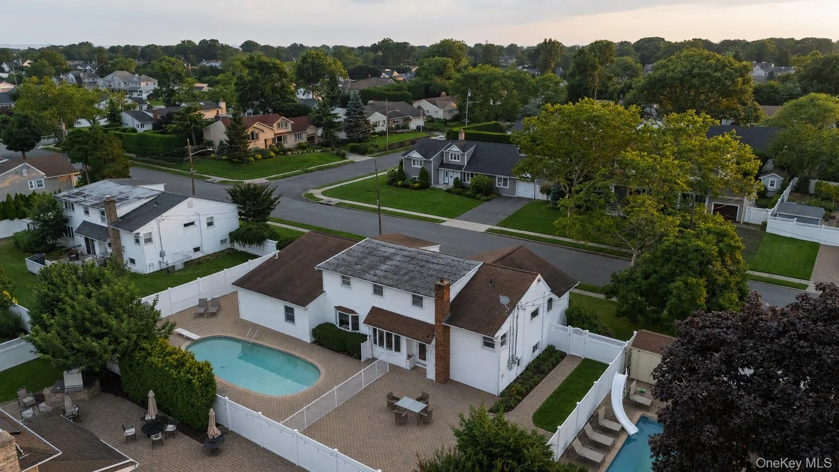 61 Hemlock Lane, Oyster Bay, NY, 5 Bedrooms Bedrooms, 10 Rooms Rooms,3 BathroomsBathrooms,Residential,For Rent,Hemlock,0,1029813 61 Hemlock Lane, Oyster Bay, NY, 5 Bedrooms Bedrooms, 10 Rooms Rooms,3 BathroomsBathrooms,Residential,For Rent,Hemlock,0,1029813