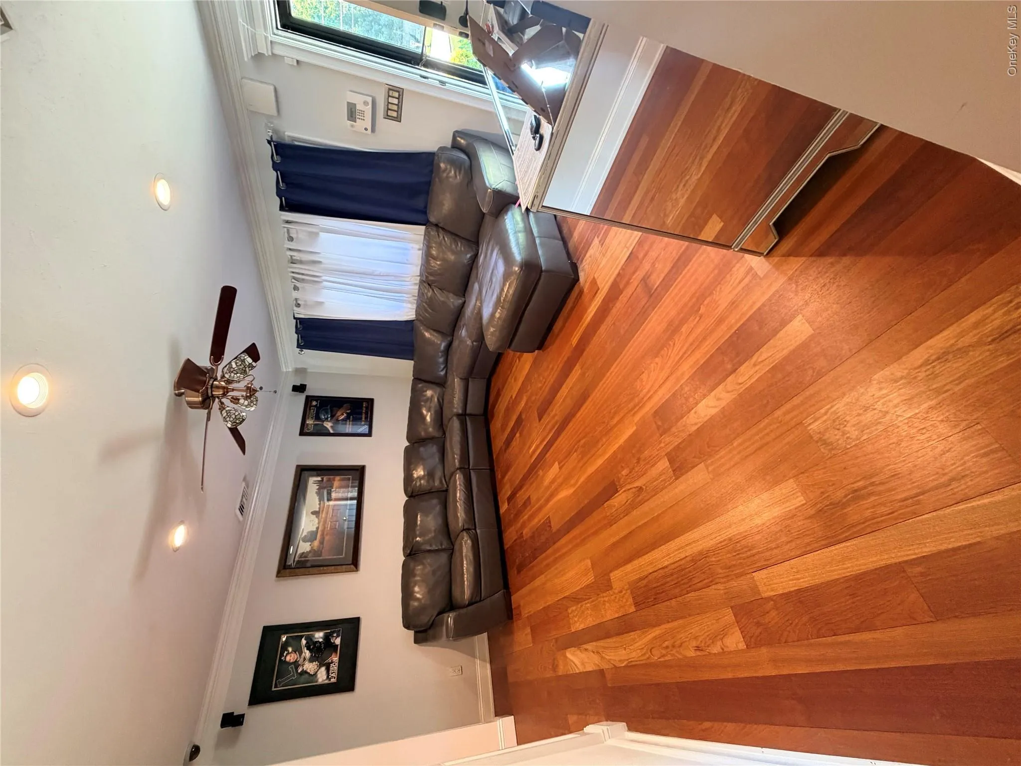 364 Lockwood Drive, Brookhaven, NY, 3 Bedrooms Bedrooms, 7 Rooms Rooms,1 BathroomBathrooms,Residential Lease,For Rent,Lockwood,0,1029818 364 Lockwood Drive, Brookhaven, NY, 3 Bedrooms Bedrooms, 7 Rooms Rooms,1 BathroomBathrooms,Residential Lease,For Rent,Lockwood,0,1029818