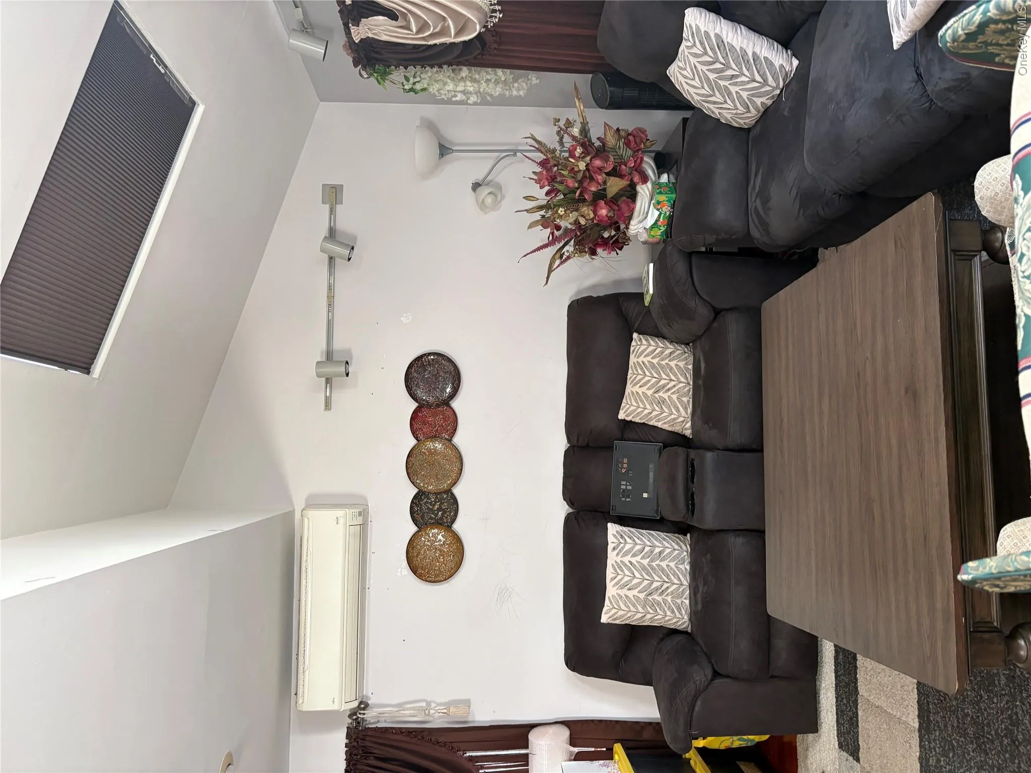 8729 254th Street, New York, NY, 3 Bedrooms Bedrooms, 6 Rooms Rooms,1 BathroomBathrooms,Residential Lease,For Rent,254th,0,1029819 8729 254th Street, New York, NY, 3 Bedrooms Bedrooms, 6 Rooms Rooms,1 BathroomBathrooms,Residential Lease,For Rent,254th,0,1029819