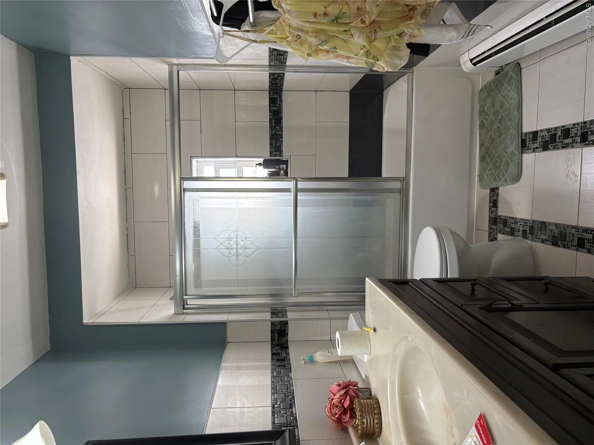 8729 254th Street, New York, NY, 3 Bedrooms Bedrooms, 6 Rooms Rooms,1 BathroomBathrooms,Residential Lease,For Rent,254th,0,1029819 8729 254th Street, New York, NY, 3 Bedrooms Bedrooms, 6 Rooms Rooms,1 BathroomBathrooms,Residential Lease,For Rent,254th,0,1029819